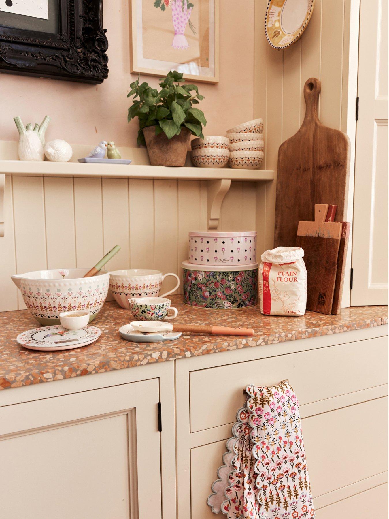 Image 5 of 5 of Cath Kidston Painted Table Wood and Silicone Utensils &ndash; Set of 2