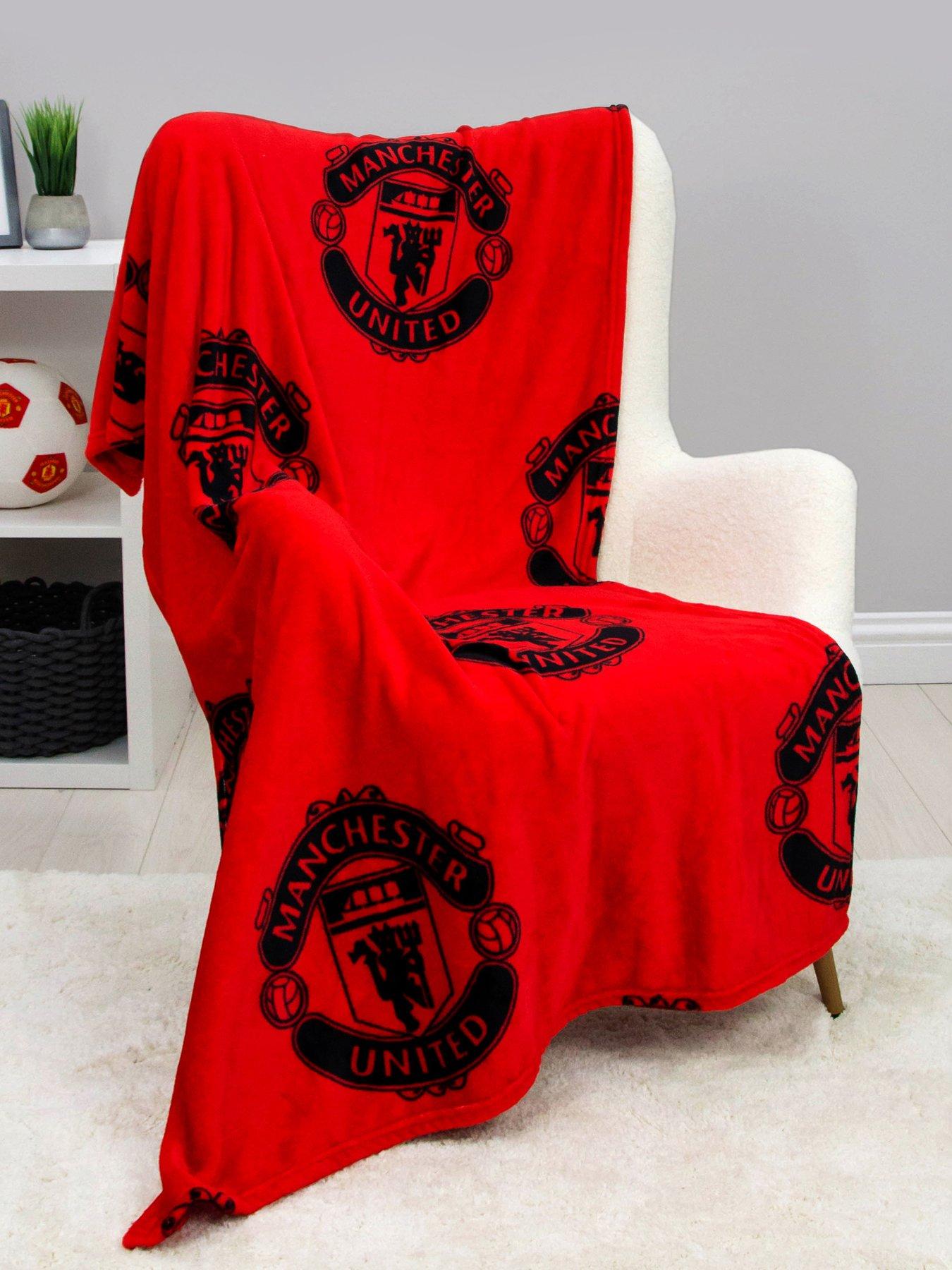Manchester United Manchester United Panel Fleece Blanket