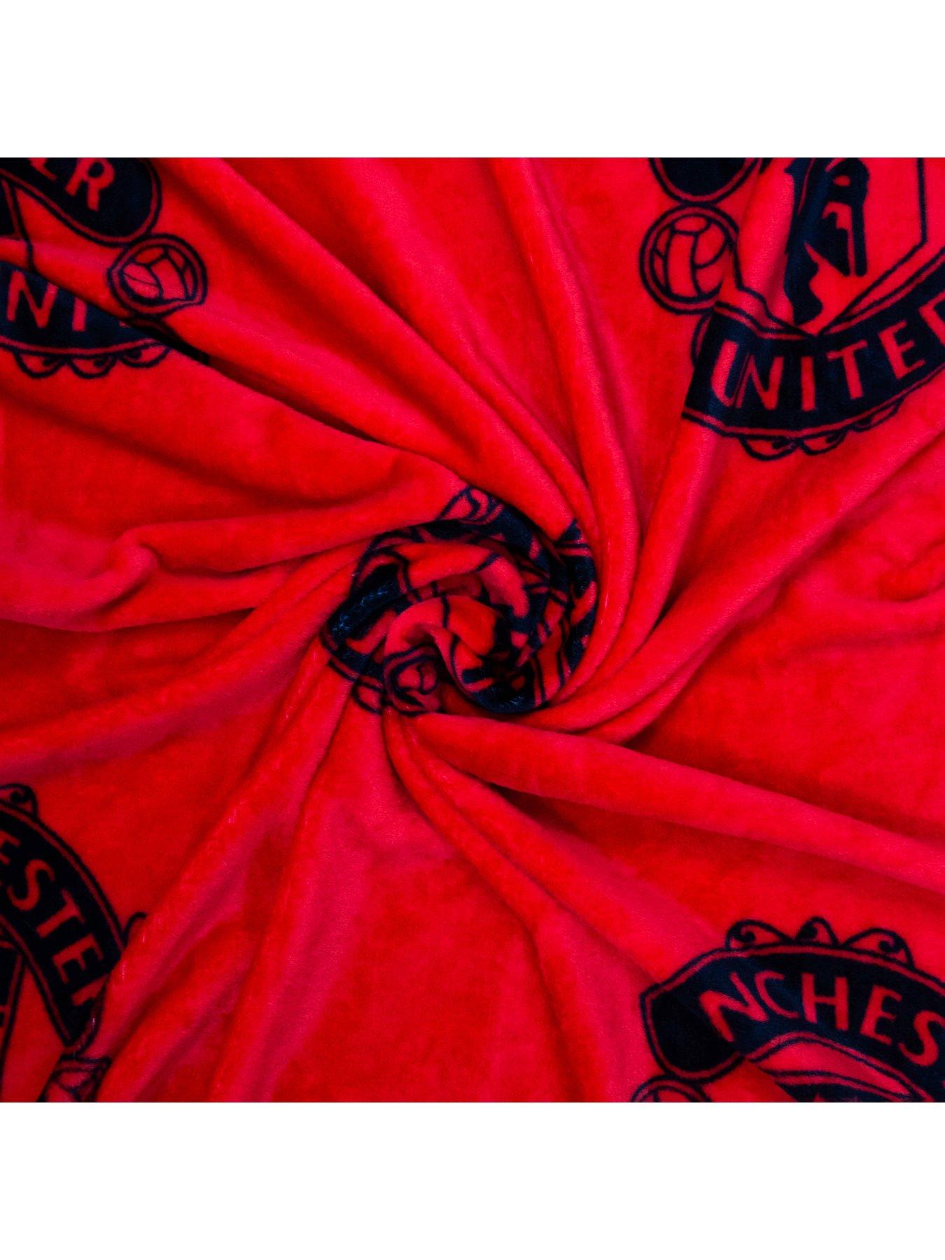 manchester-united-manchester-united-panel-fleece-blanketdetail