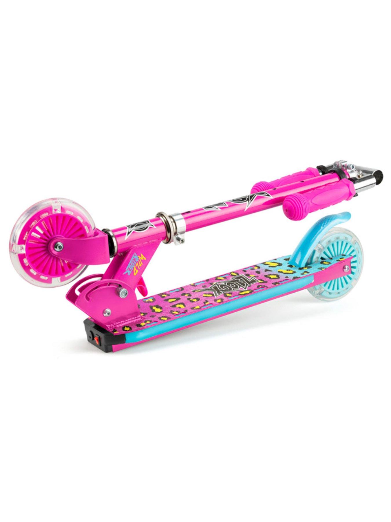 xootz-wild-rider-led-scooter-pink-leopardoutfit