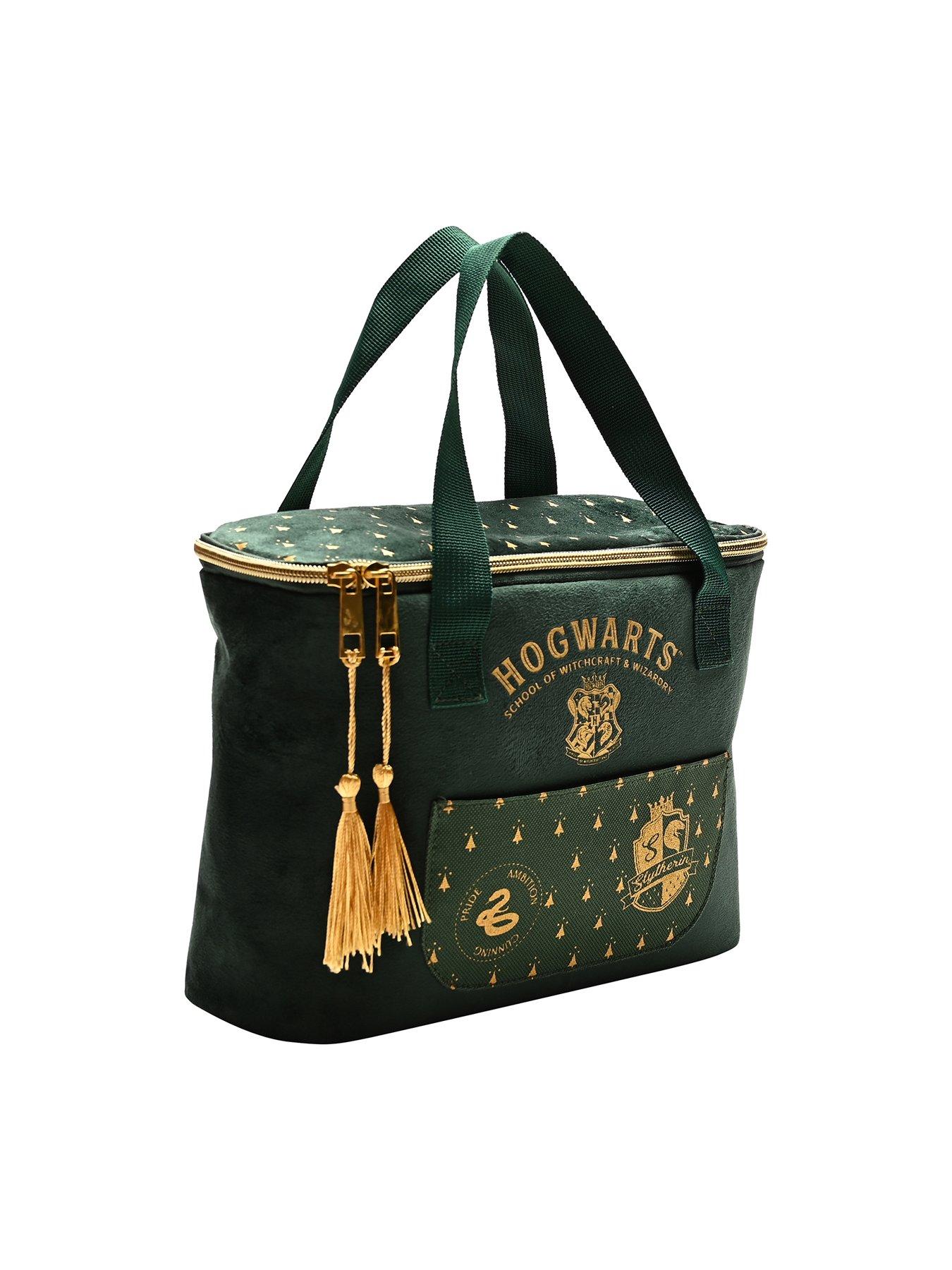 harry-potter-warner-bros-harry-potter-alumni-lunch-bag-slytherinstillFront