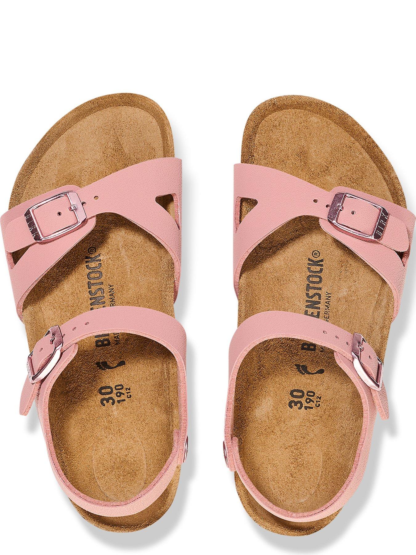 birkenstock-kids-rio-pink-clay-sandaloutfit