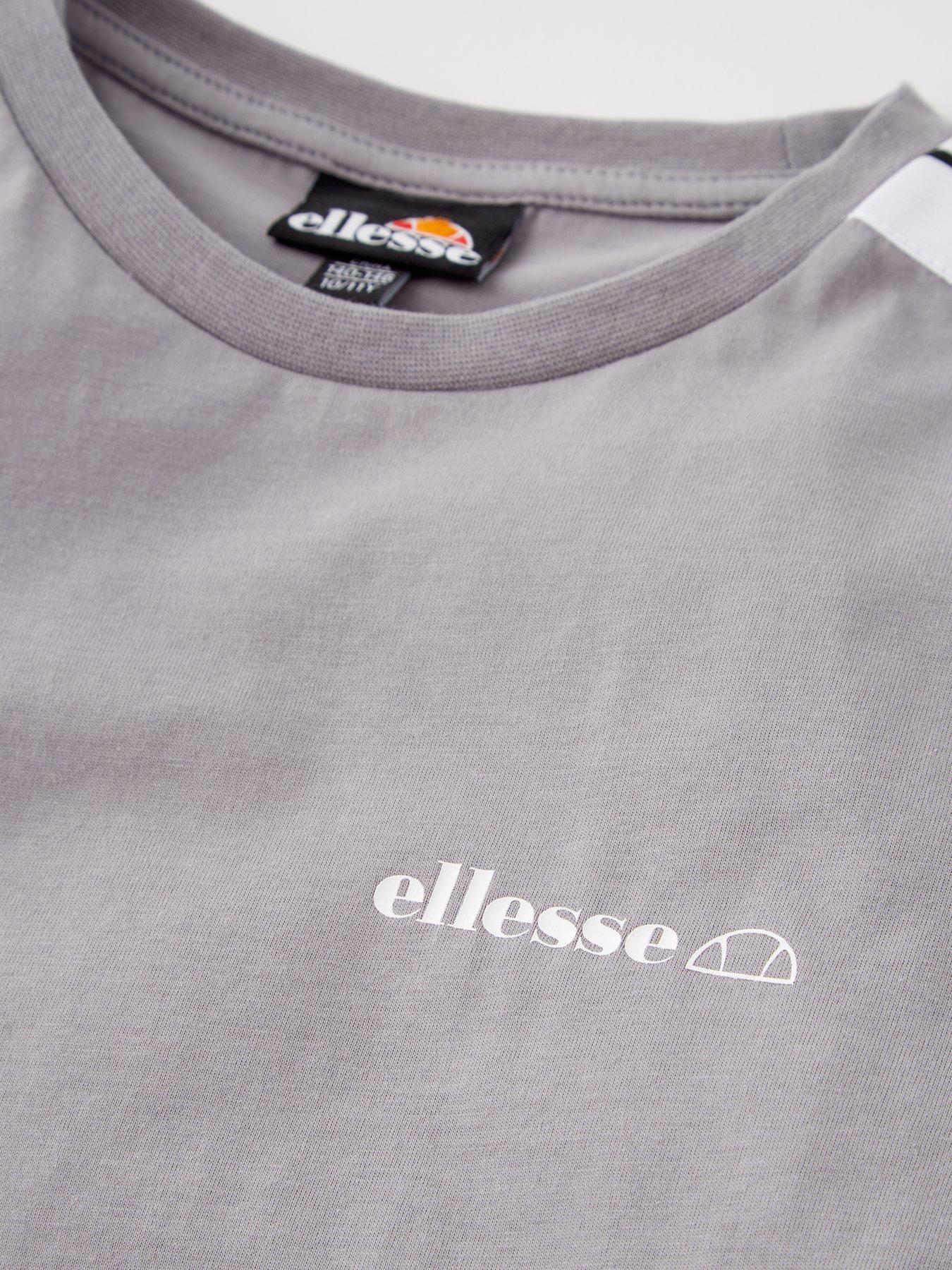 ellesse-junior-boys-jet-set-very-exclusive-greyoutfit