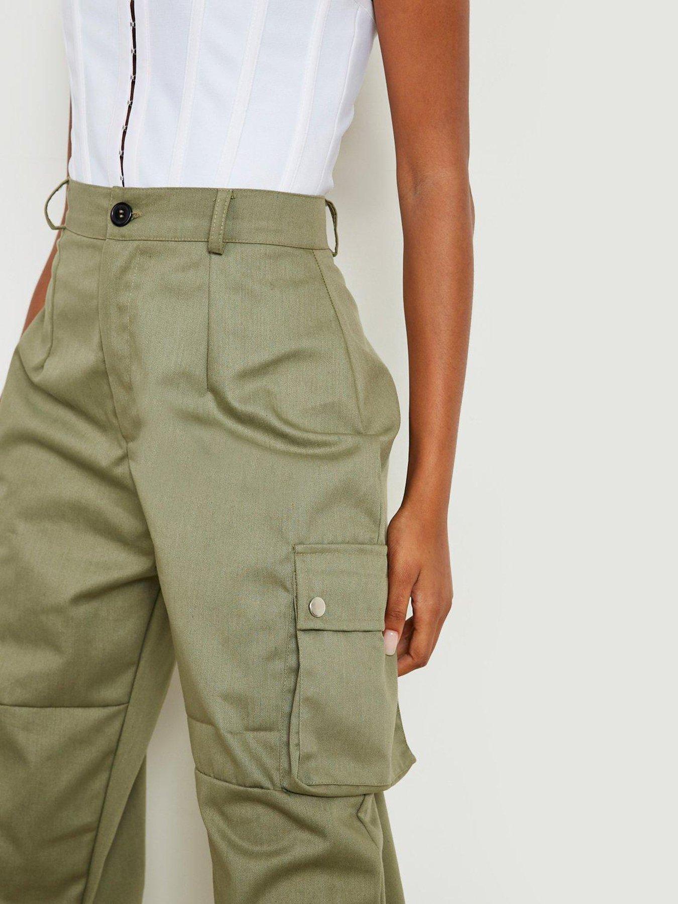 boohoo-high-waisted-cargo-trousers-khakioutfit