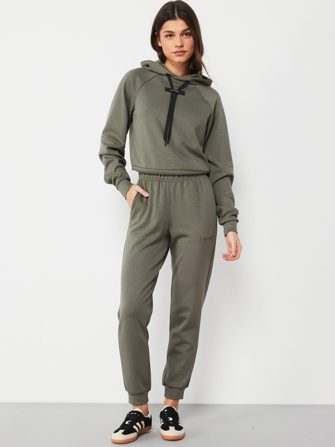 aytee7-x-very-premium-jogger-co-ord-khakiback