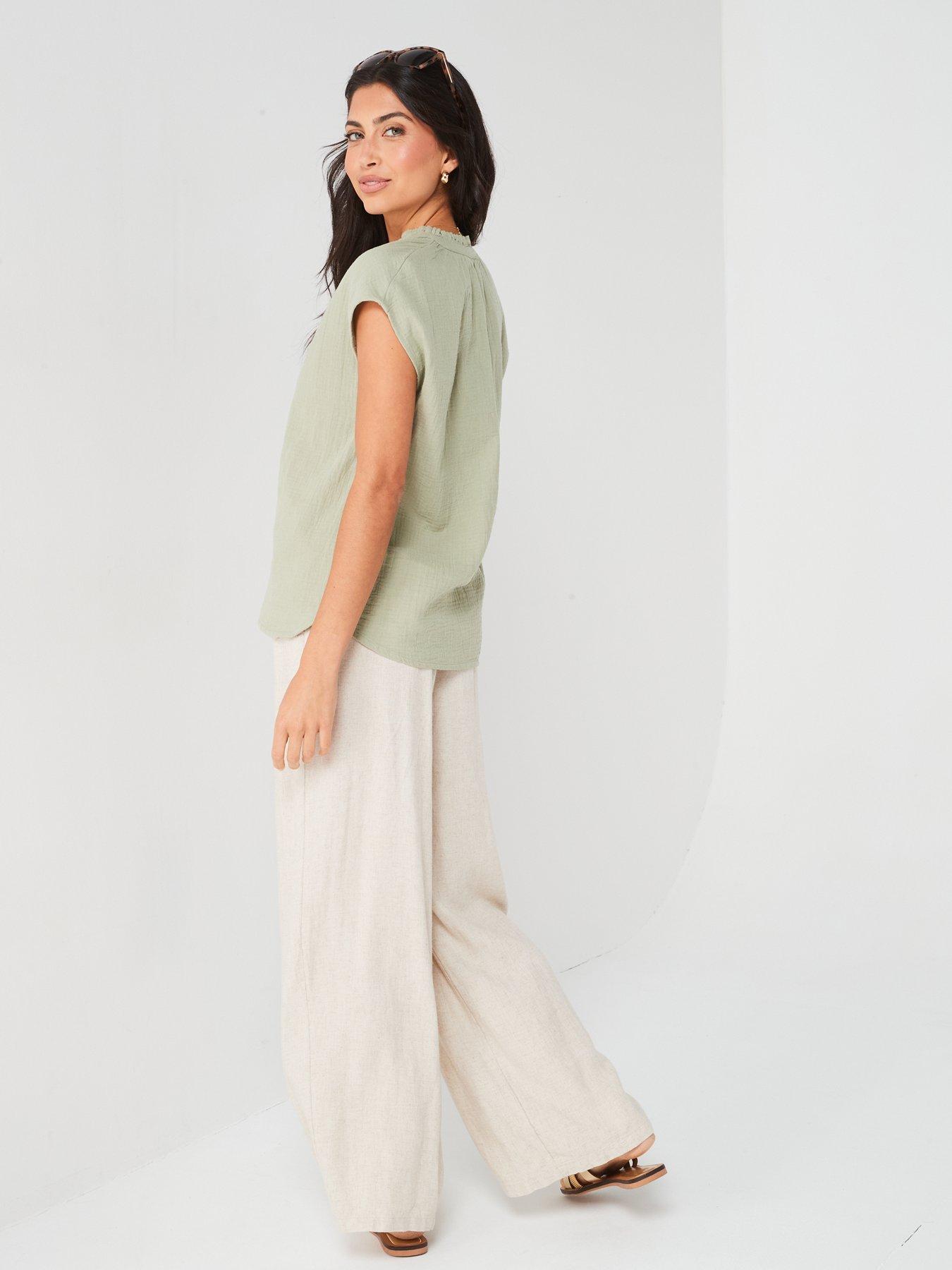 v-by-very-crinkle-sleeveless-longline-blouse-greenback