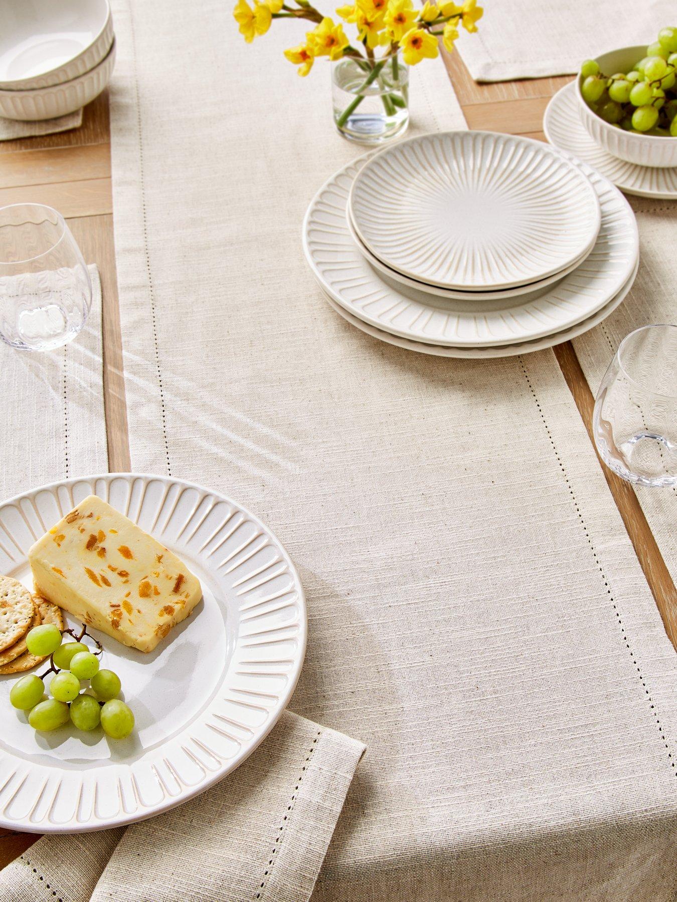 very-home-linen-table-runner-in-stone