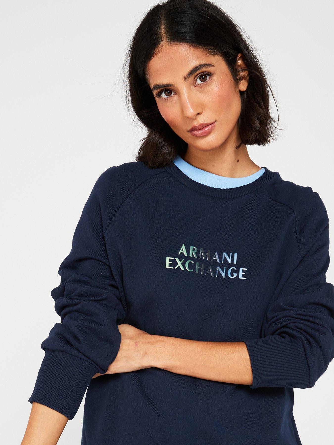 armani-exchange-irridescent-logo-oversized-sweat-navyoutfit