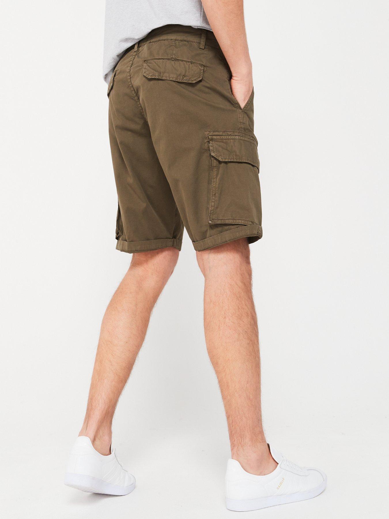 lyle-scott-wembley-cargo-shorts-greenstillFront