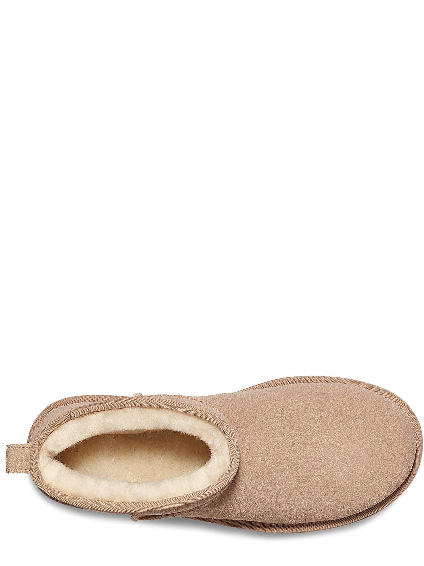 ugg-classic-ultra-mini-platform-sand-bootsoutfit