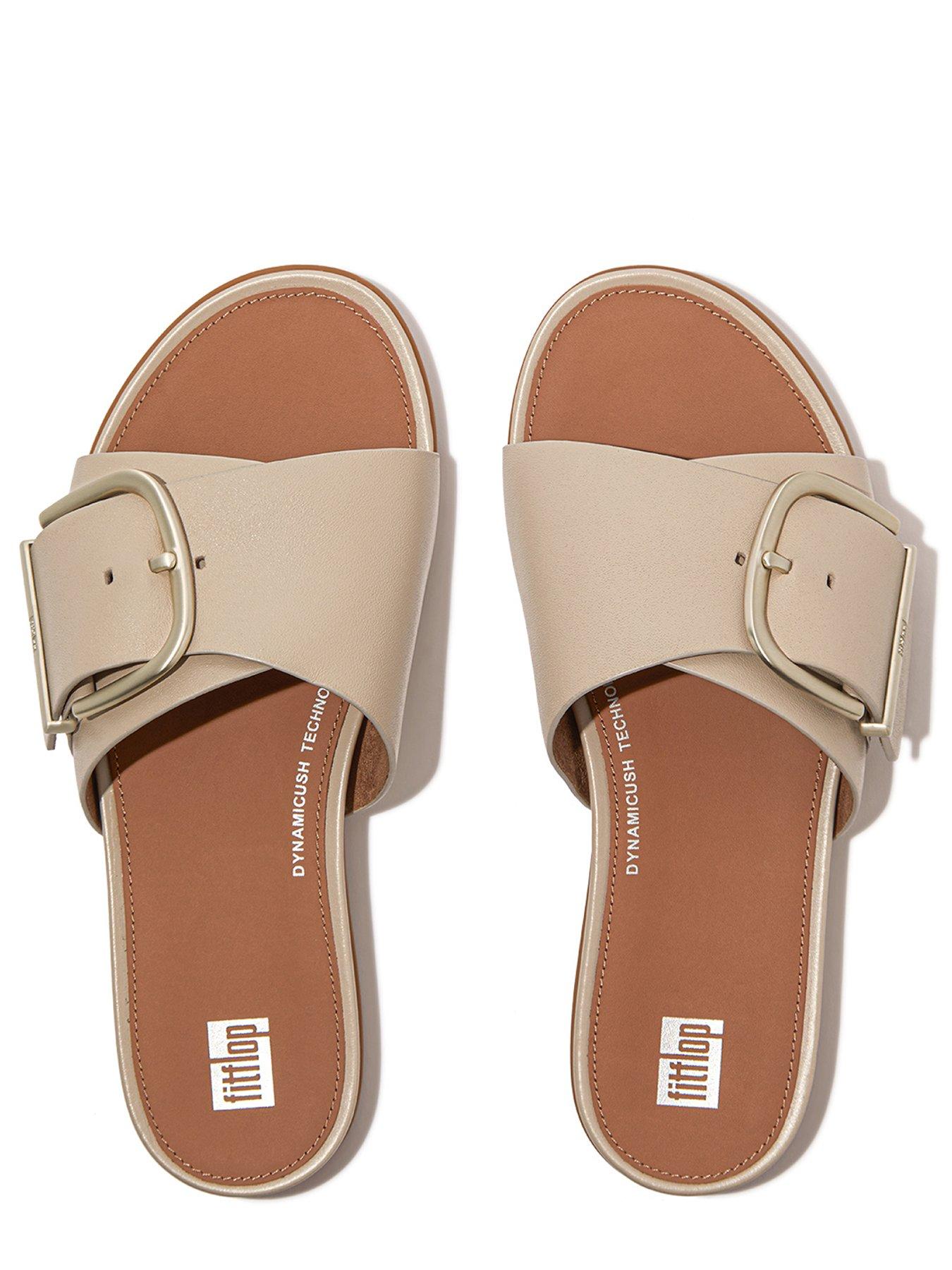 fitflop-fitflop-gracie-maxi-buckle-leather-slides-stone-beigeoutfit