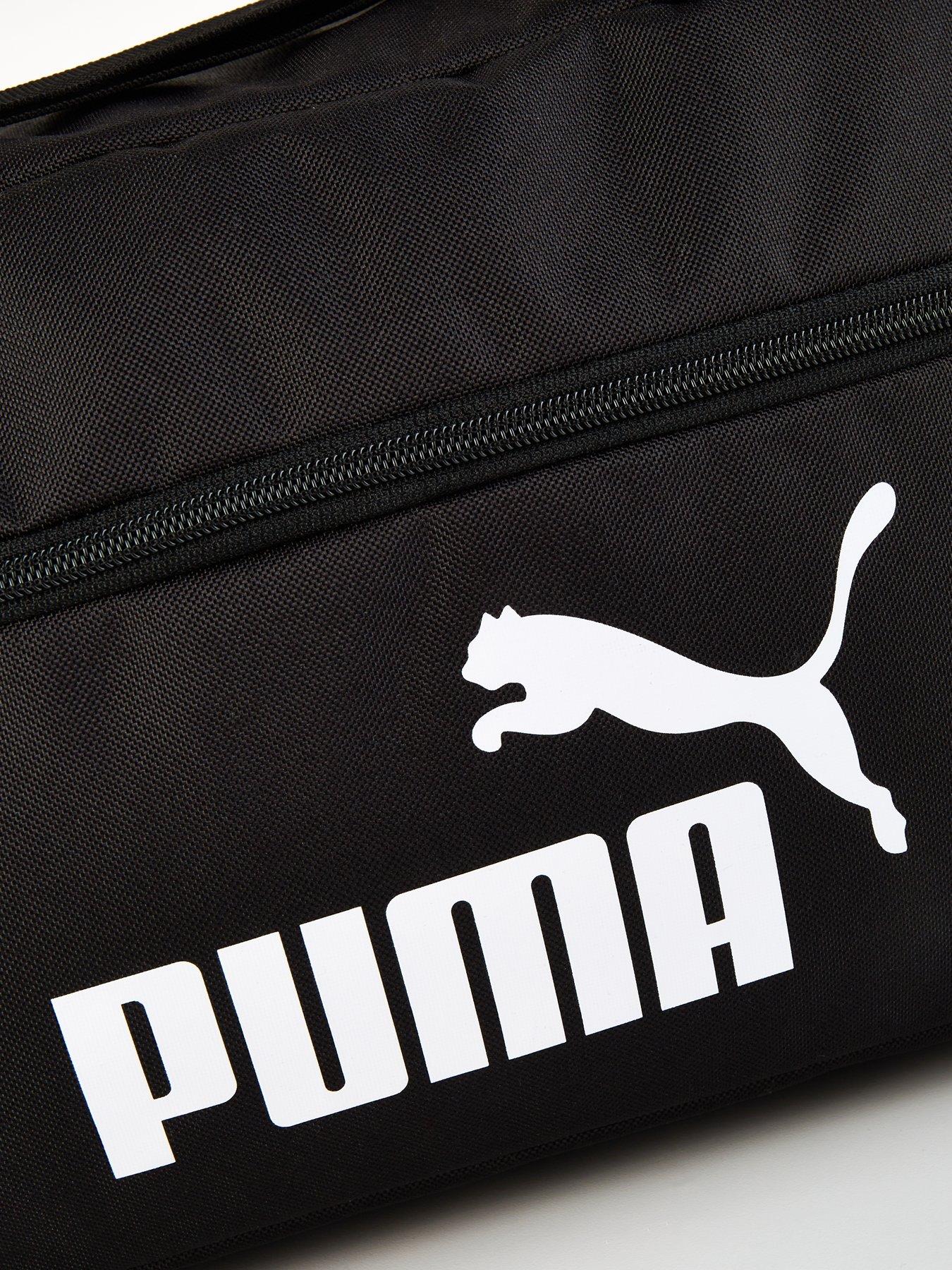 puma-mens-phase-sports-bag-blackoutfit