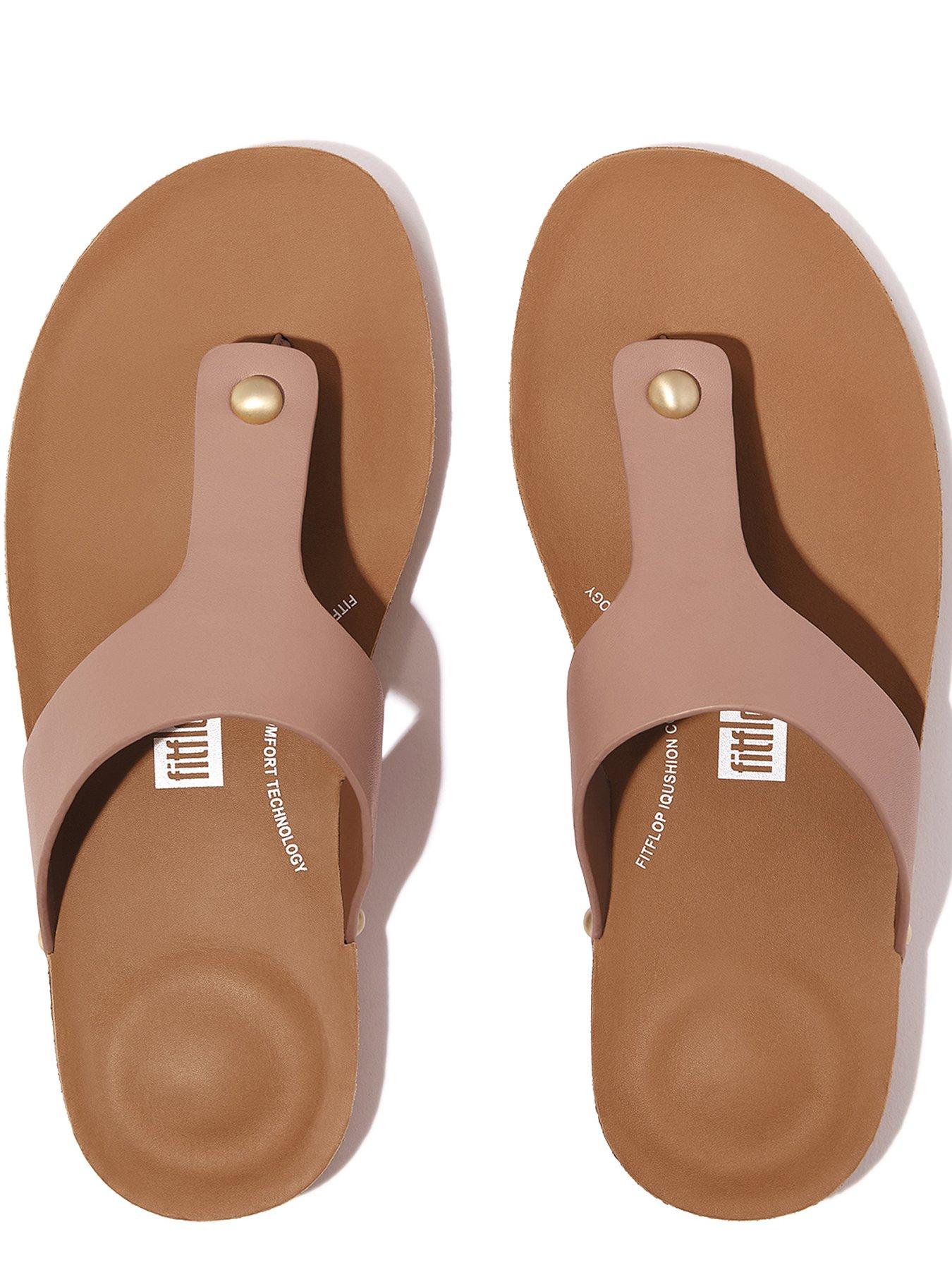 fitflop-fitflop-iqushion-leather-toe-post-sandals-beige-buffoutfit