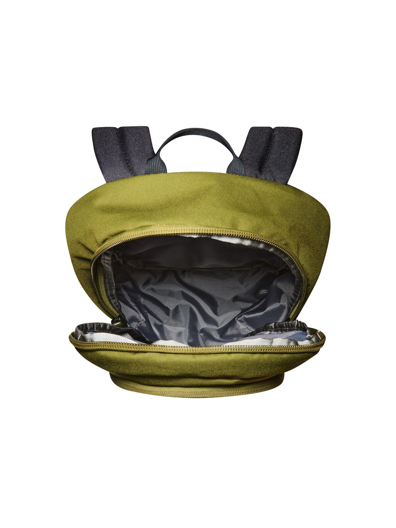 the-north-face-rodey-backpack-olive-multidetail