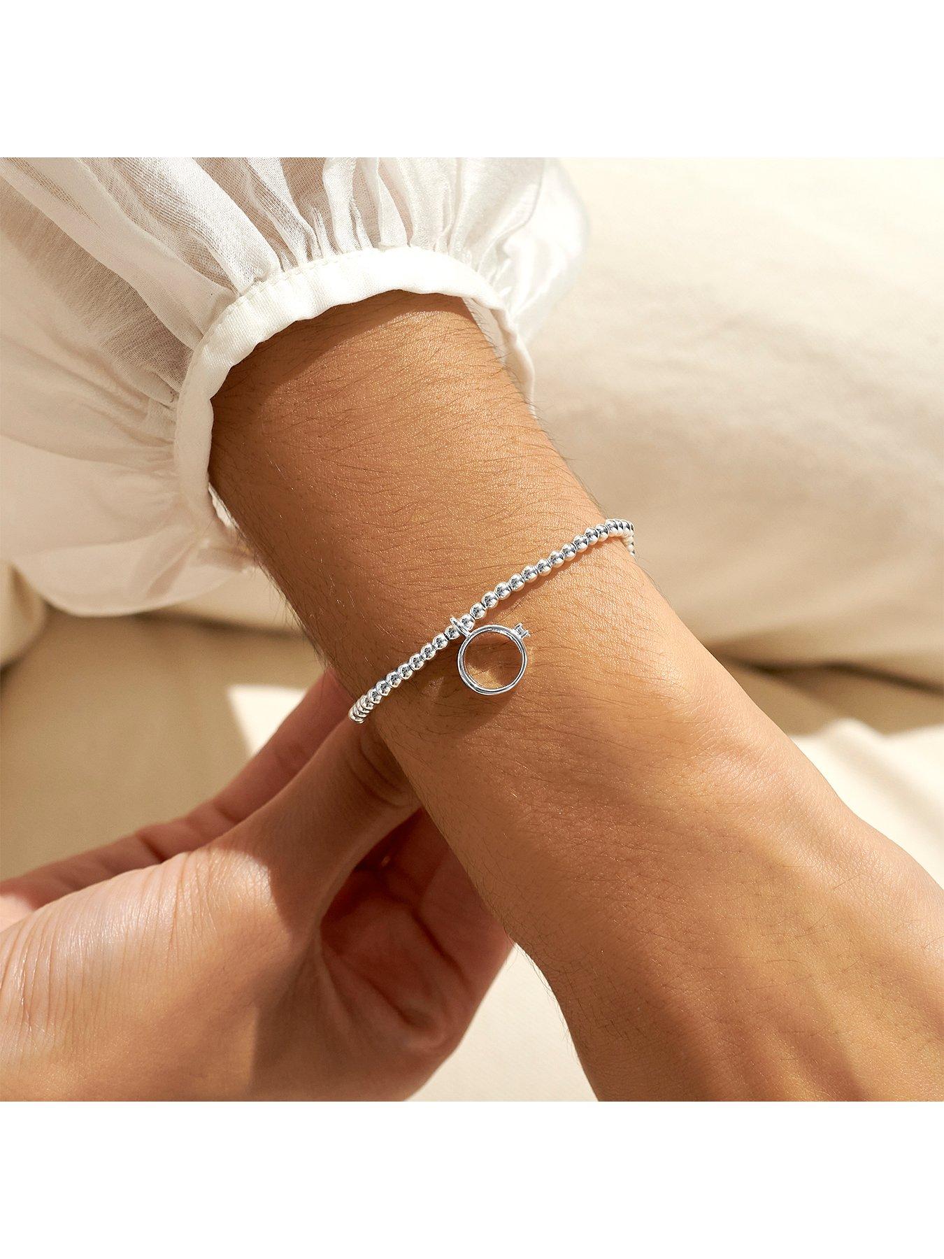 joma-jewellery-a-little-youre-engaged-silver-bracelet-175cm-stretchoutfit