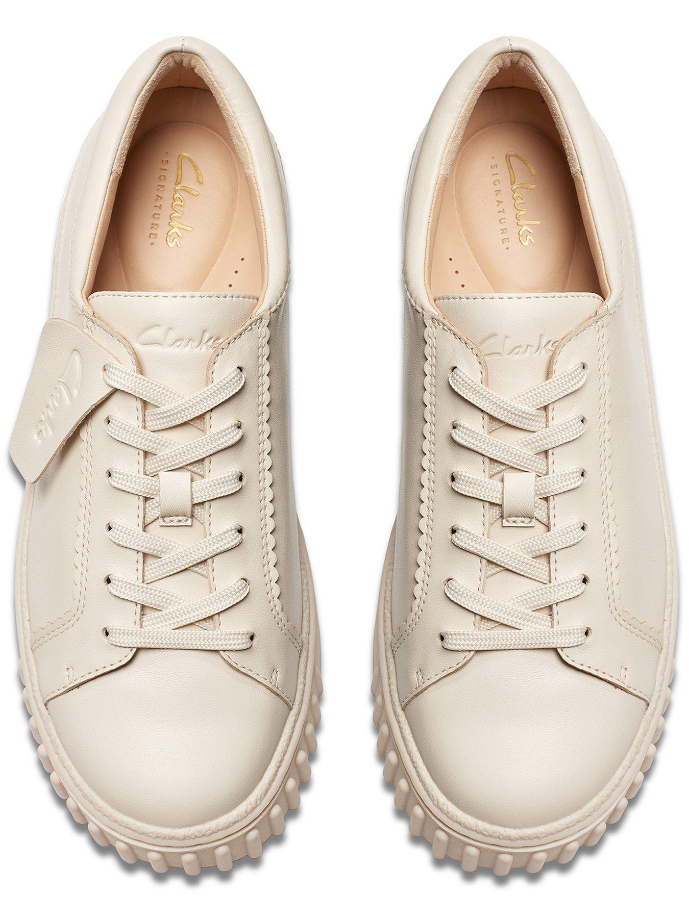 clarks-clarks-mayhill-walk-leather-platform-trainers-creamoutfit