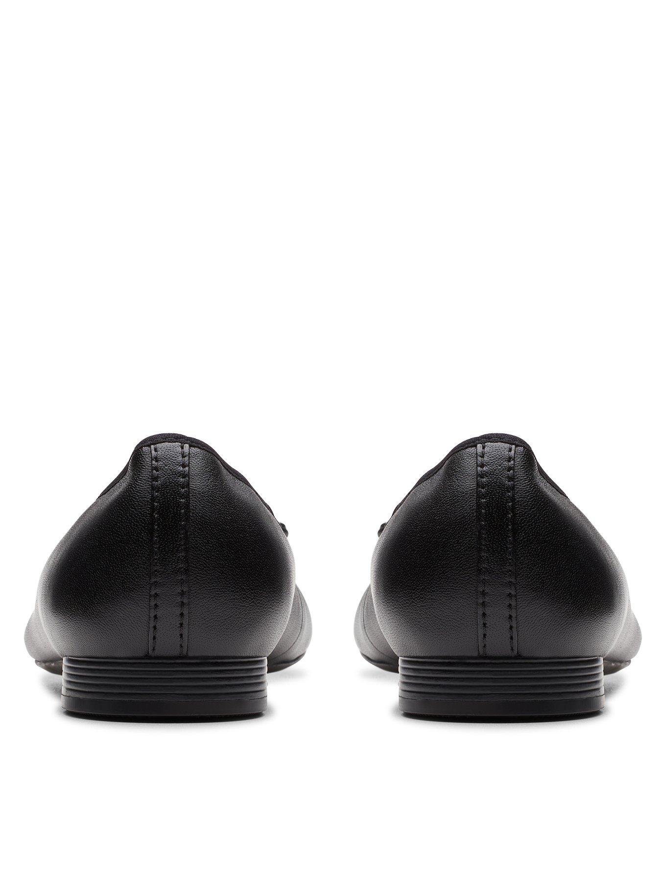 Image 3 of 7 of Clarks Clarks Loreleigh Rae Leather Bow Front Ballerina - Black