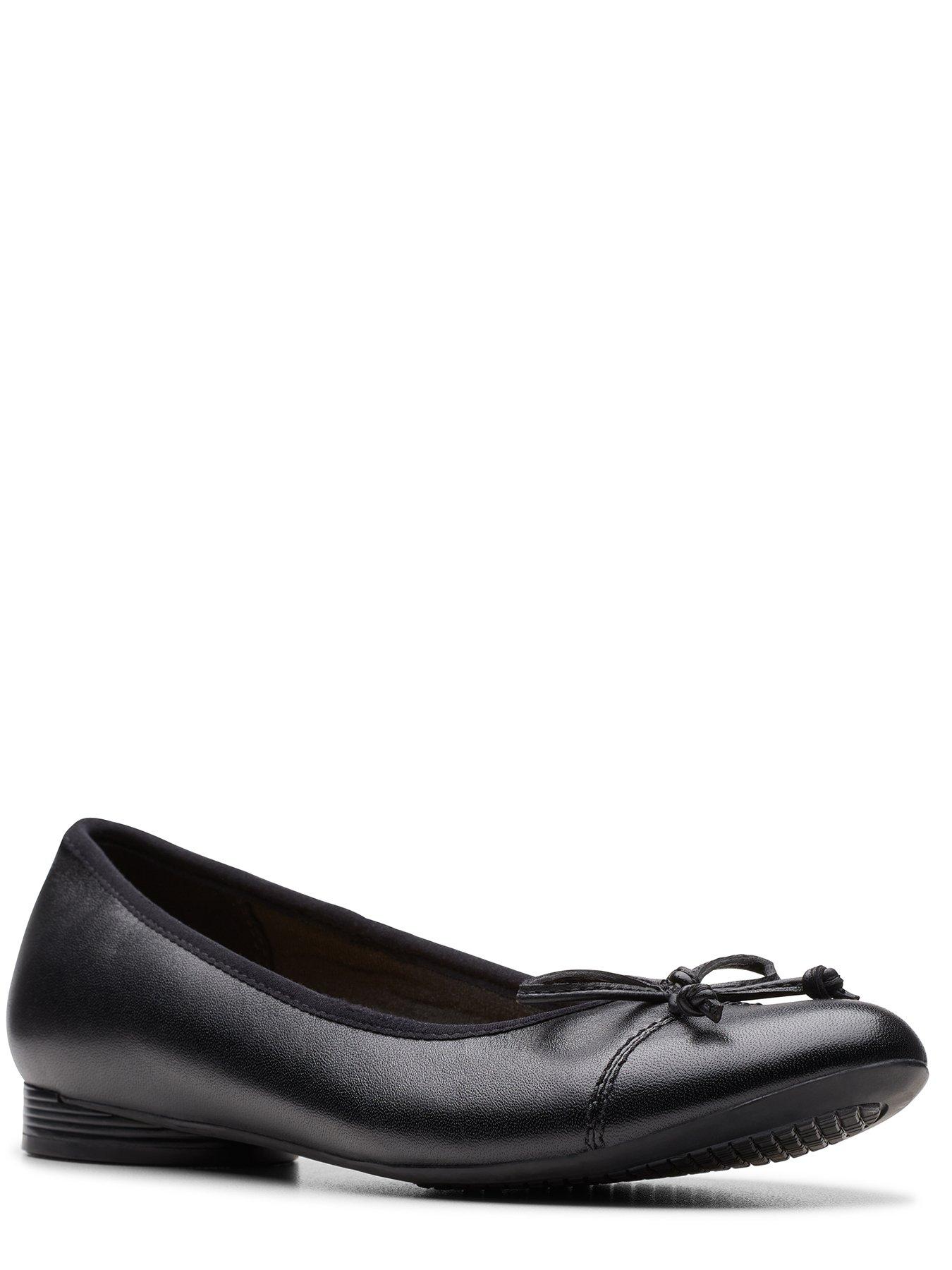 clarks-clarks-loreleigh-rae-wide-fitting-leather-bow-front-ballerina-blackstillFront