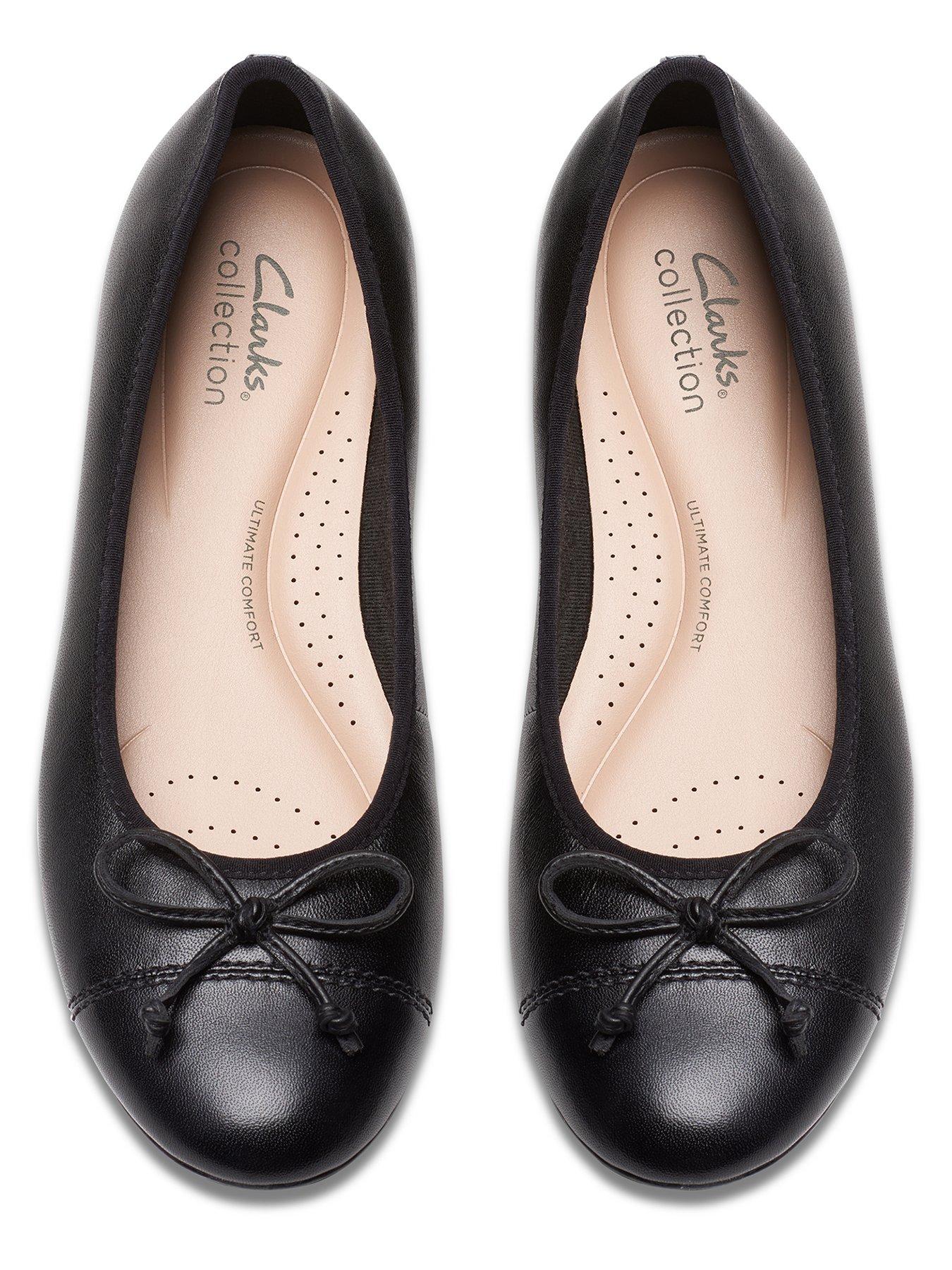 Image 4 of 7 of Clarks Womens Wide Fit Loreleigh Rae Leather Bow Ballet Pumps - Black