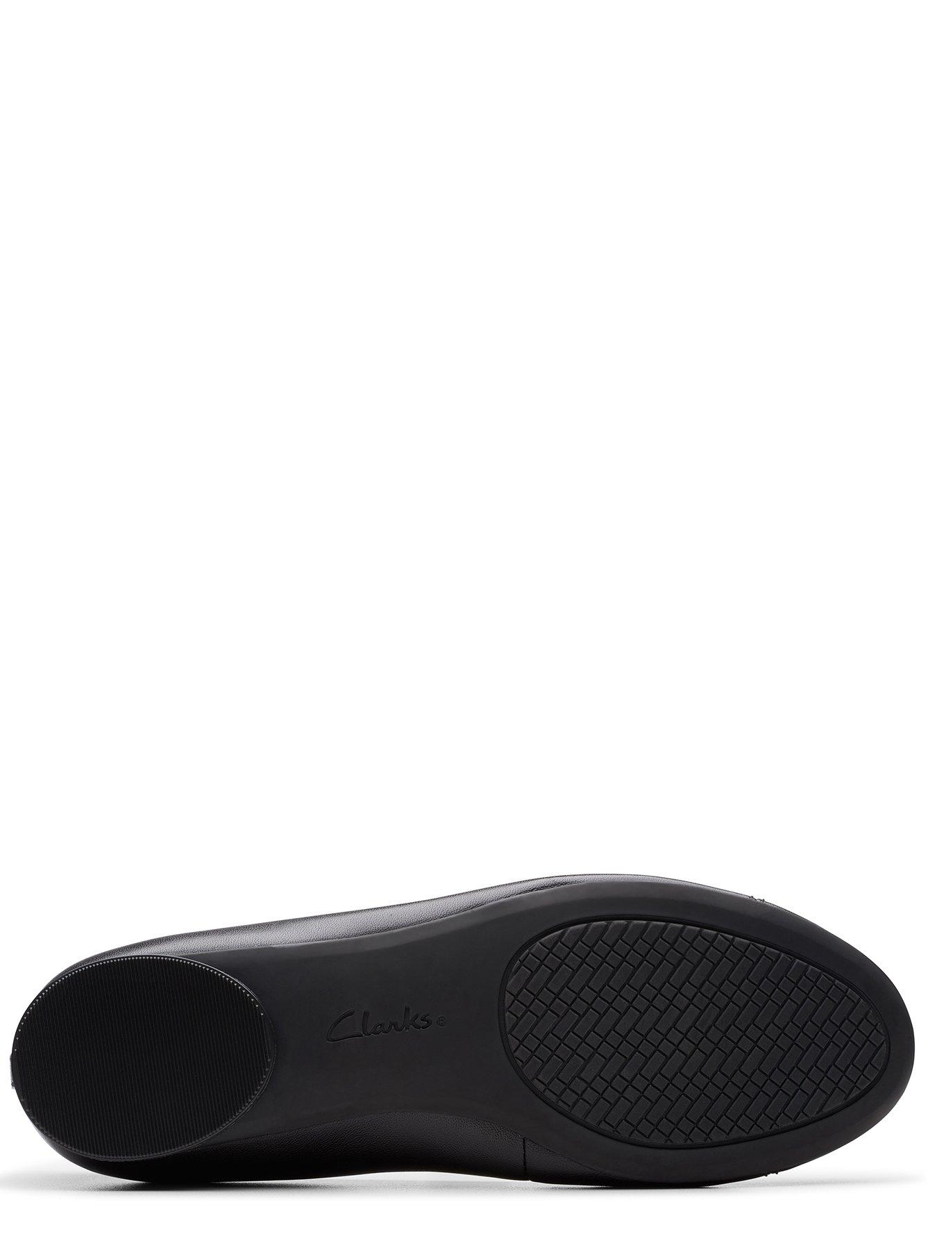 Image 5 of 7 of Clarks Womens Wide Fit Loreleigh Rae Leather Bow Ballet Pumps - Black