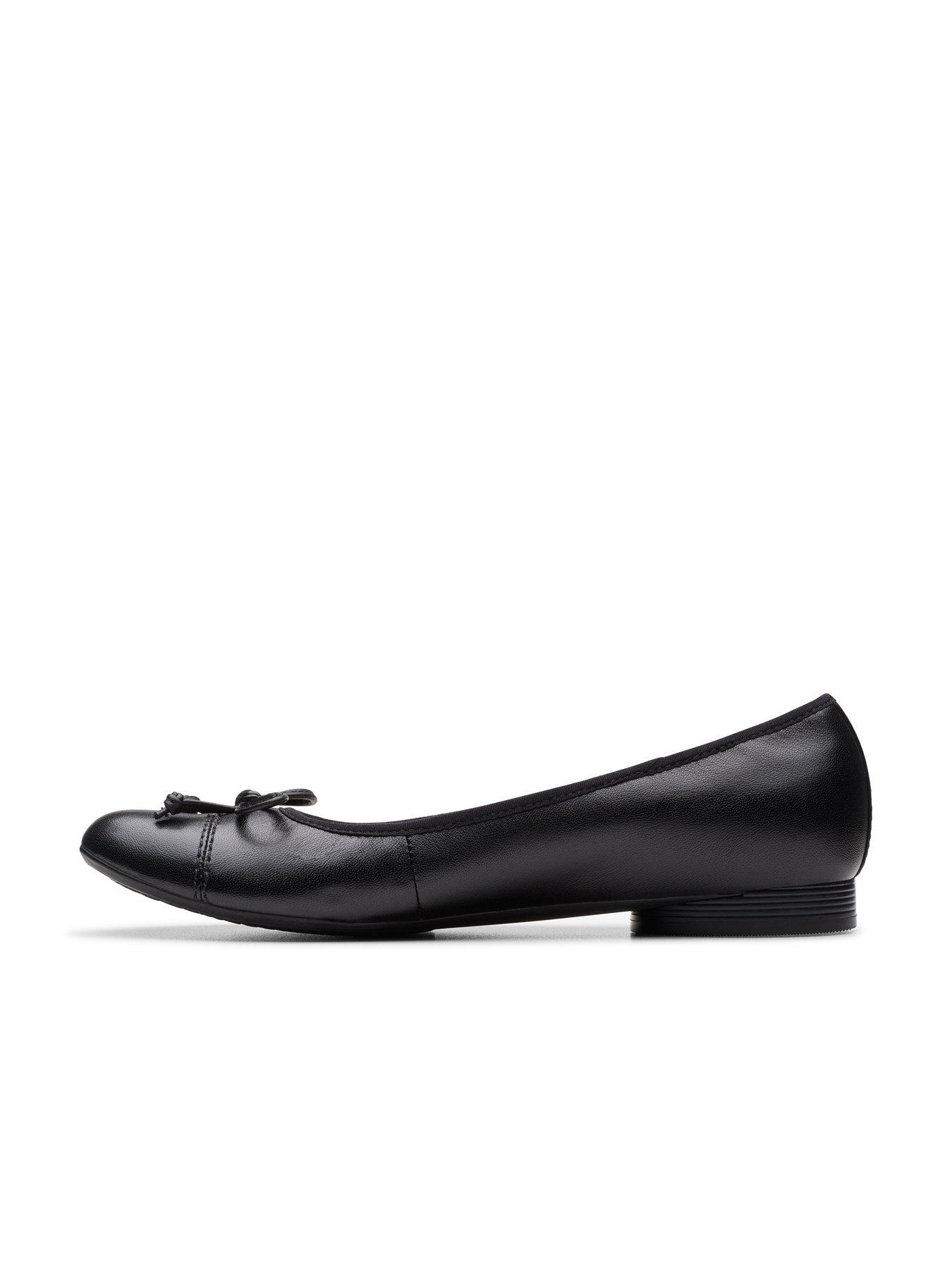 Image 6 of 7 of Clarks Womens Wide Fit Loreleigh Rae Leather Bow Ballet Pumps - Black
