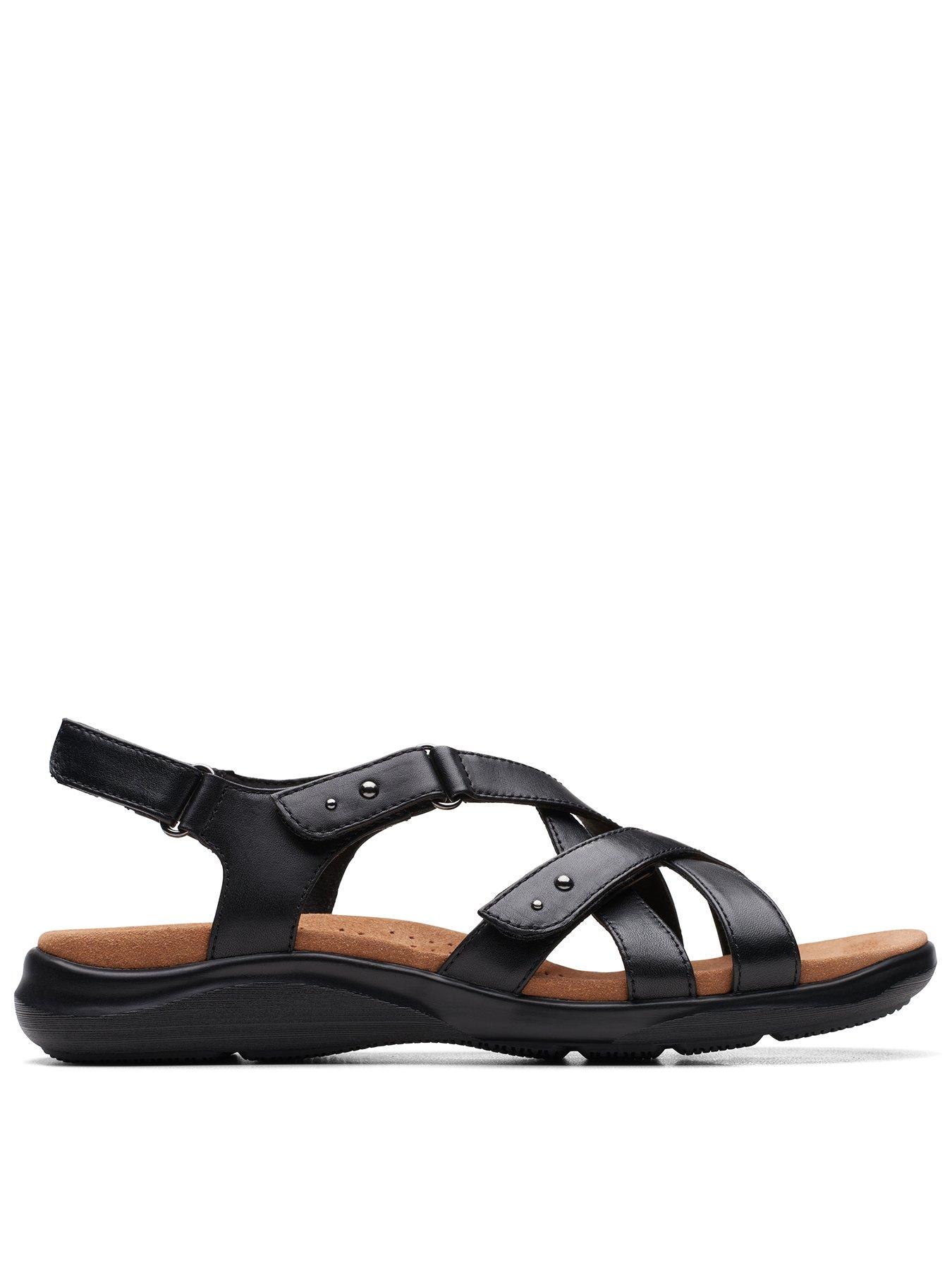 clarks-clarks-kitly-go-wide-fitted-flat-leather-strappy-sandals-black