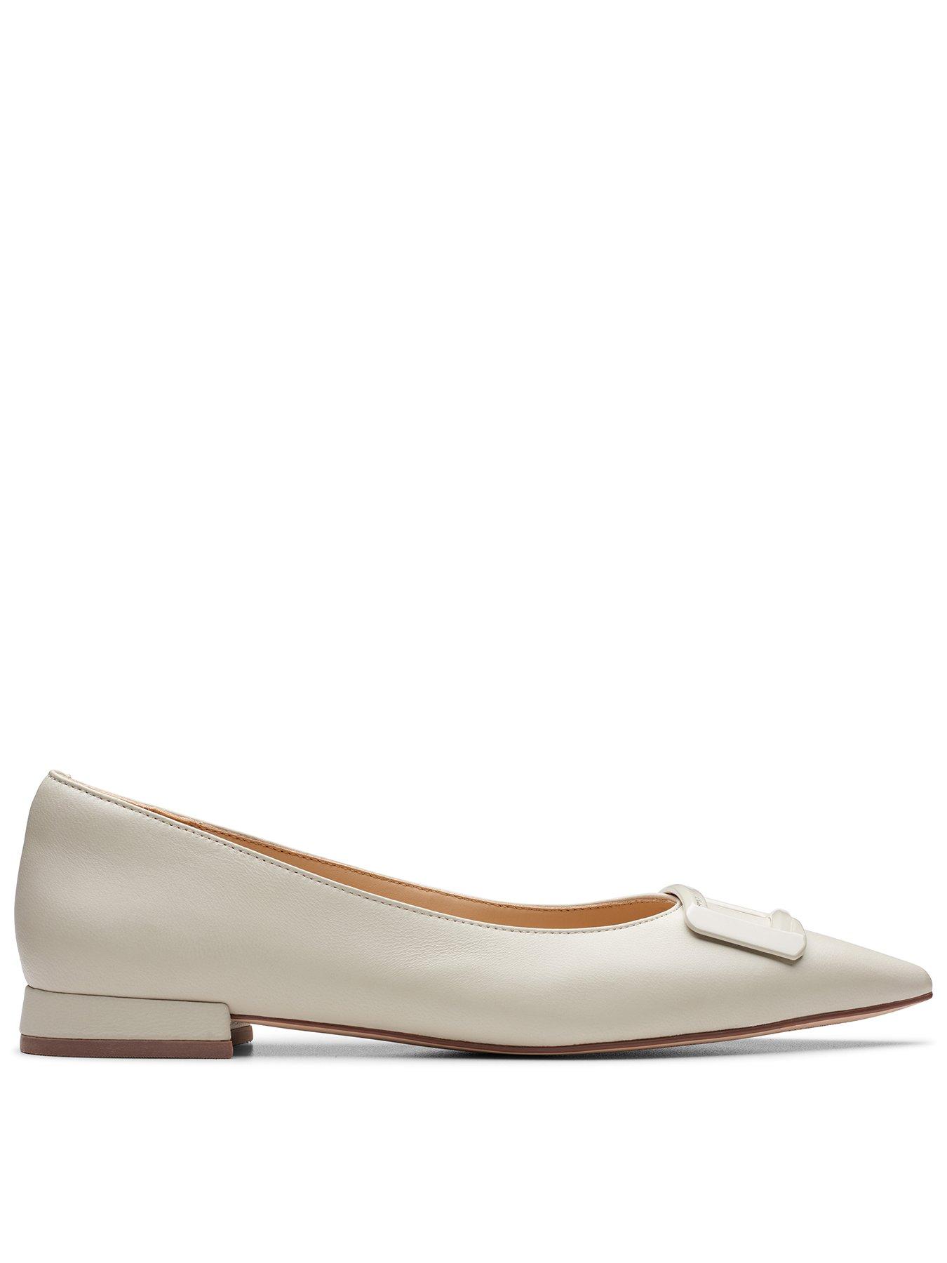 Clarks cheap pointed flats