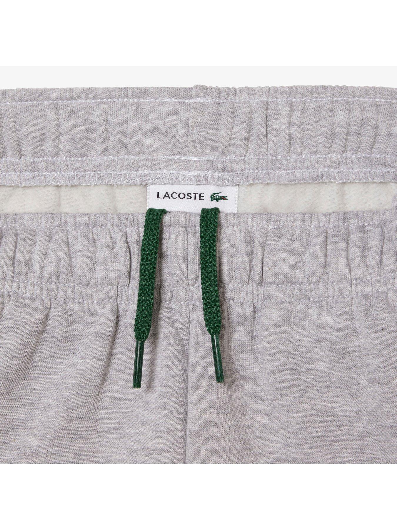 lacoste-boys-jog-shorts-silver-chinedetail