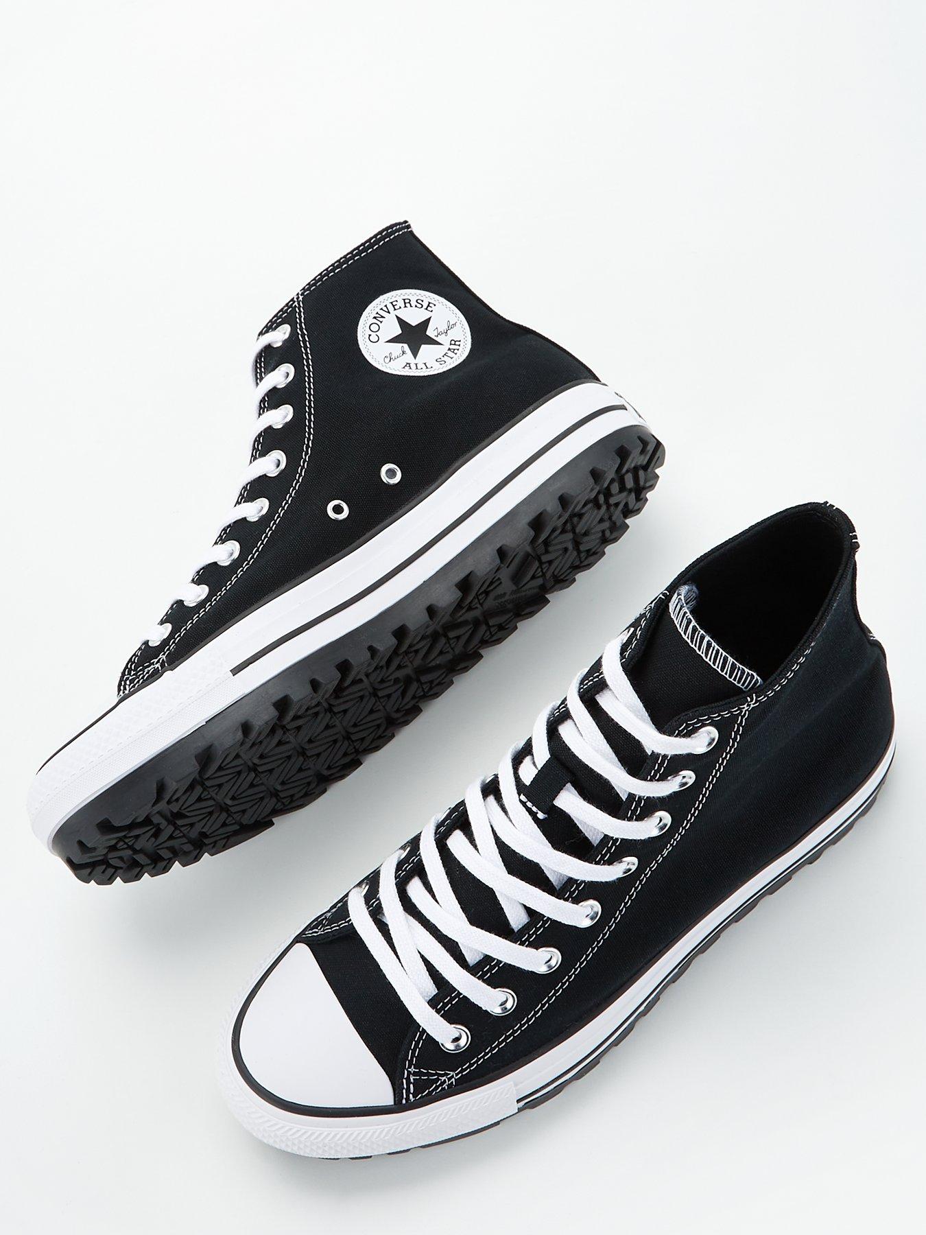 converse-mens-city-trek-hi-top-trainers-whiteblackoutfit