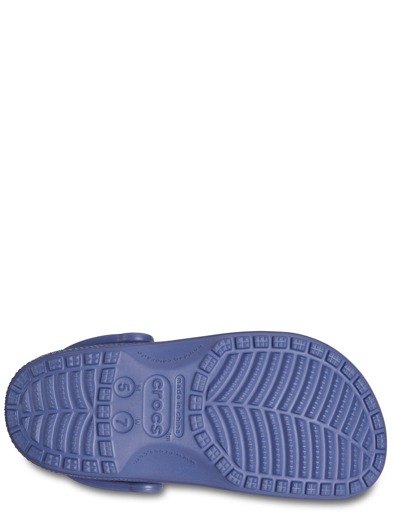 crocs-crocs-mens-classic-clog-sandal-bluedetail