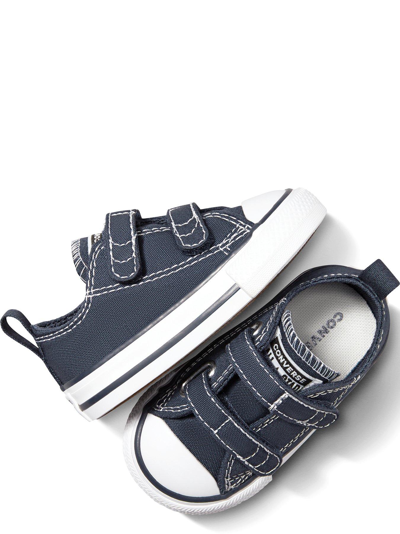 converse-infant-boys-2velcro-ox-trainers-navywhiteoutfit