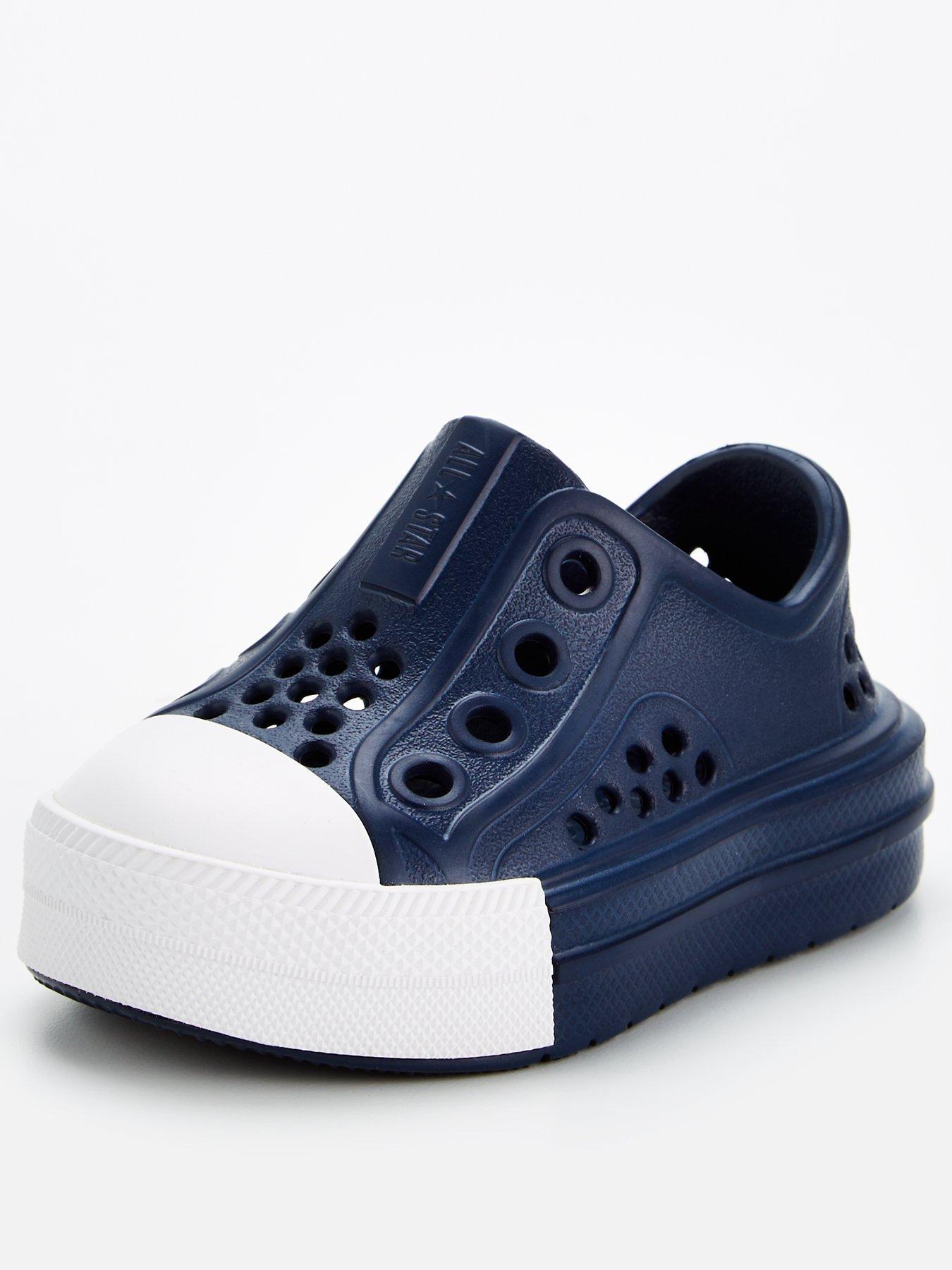 converse-infant-boys-play-lite-cx-slip-on-trainers-navystillFront