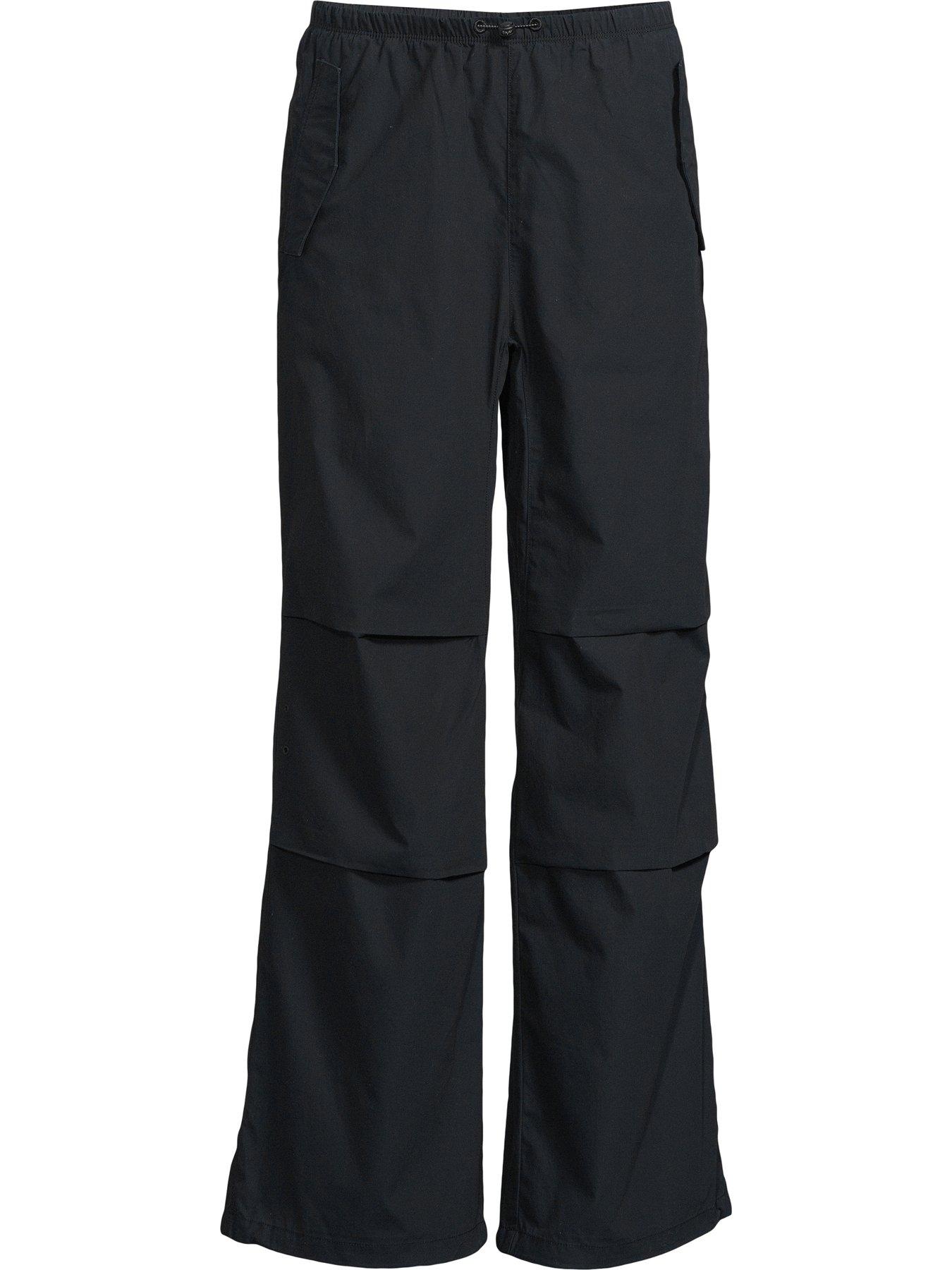 converse-womens-parachute-pants-blackdetail