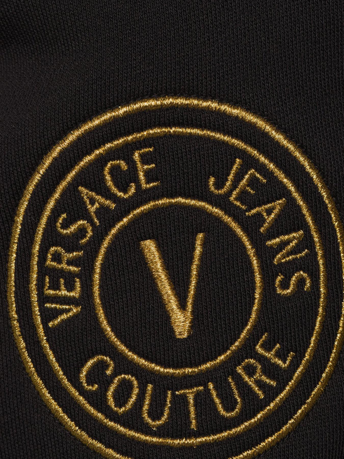 versace-jeans-couture-r-vemblgold-embroidered-logo-regular-fit-jogger-blackoutfit