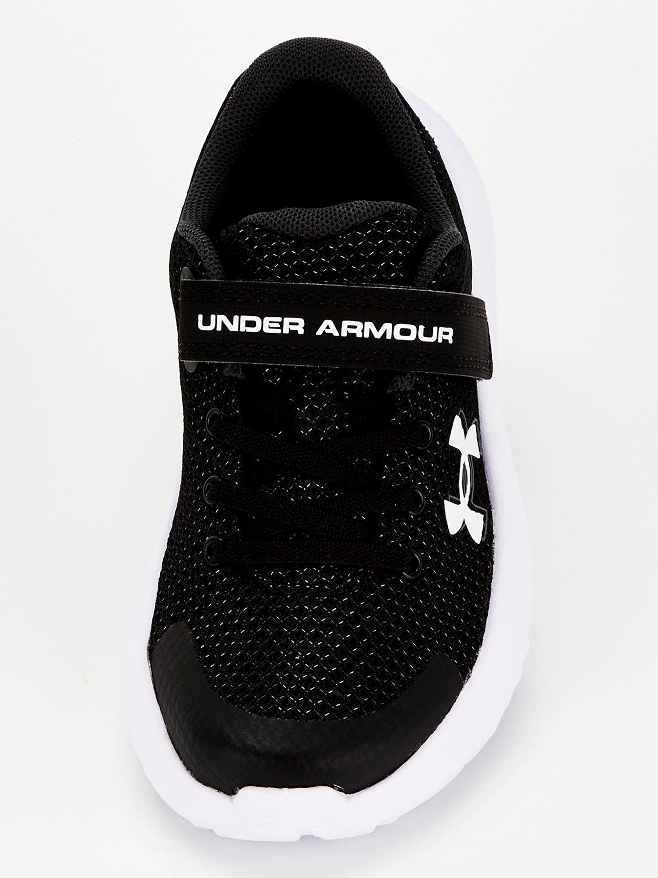 under-armour-kids-surge-4-ac-trainers-blackwhiteoutfit