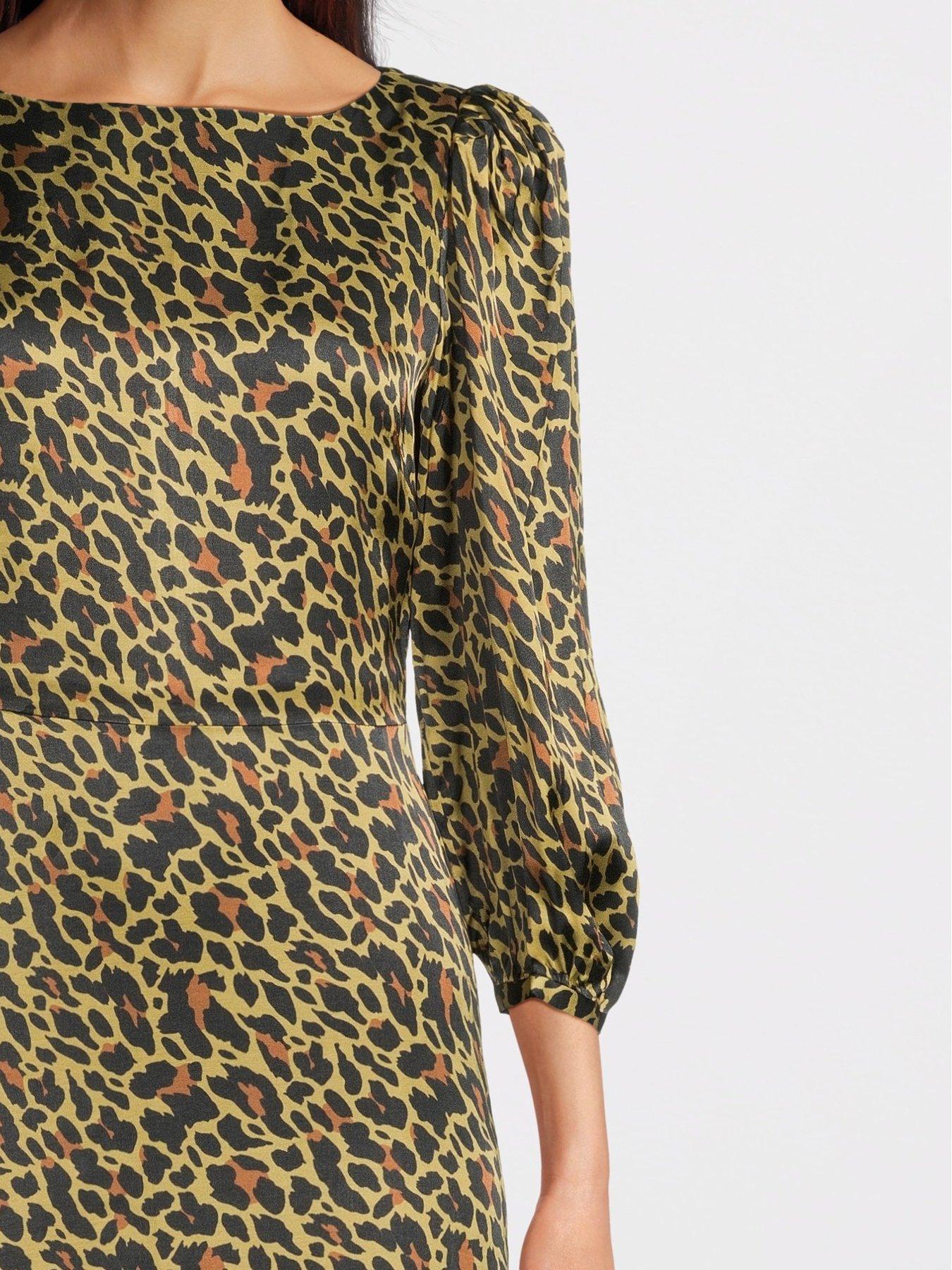 olivia-rubin-lara-leopard-print-midi-dressoutfit