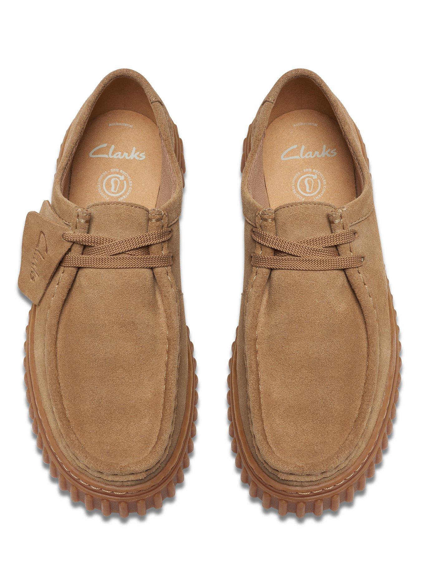 clarks-clarks-kids-torhill-lo-suede-shoeoutfit