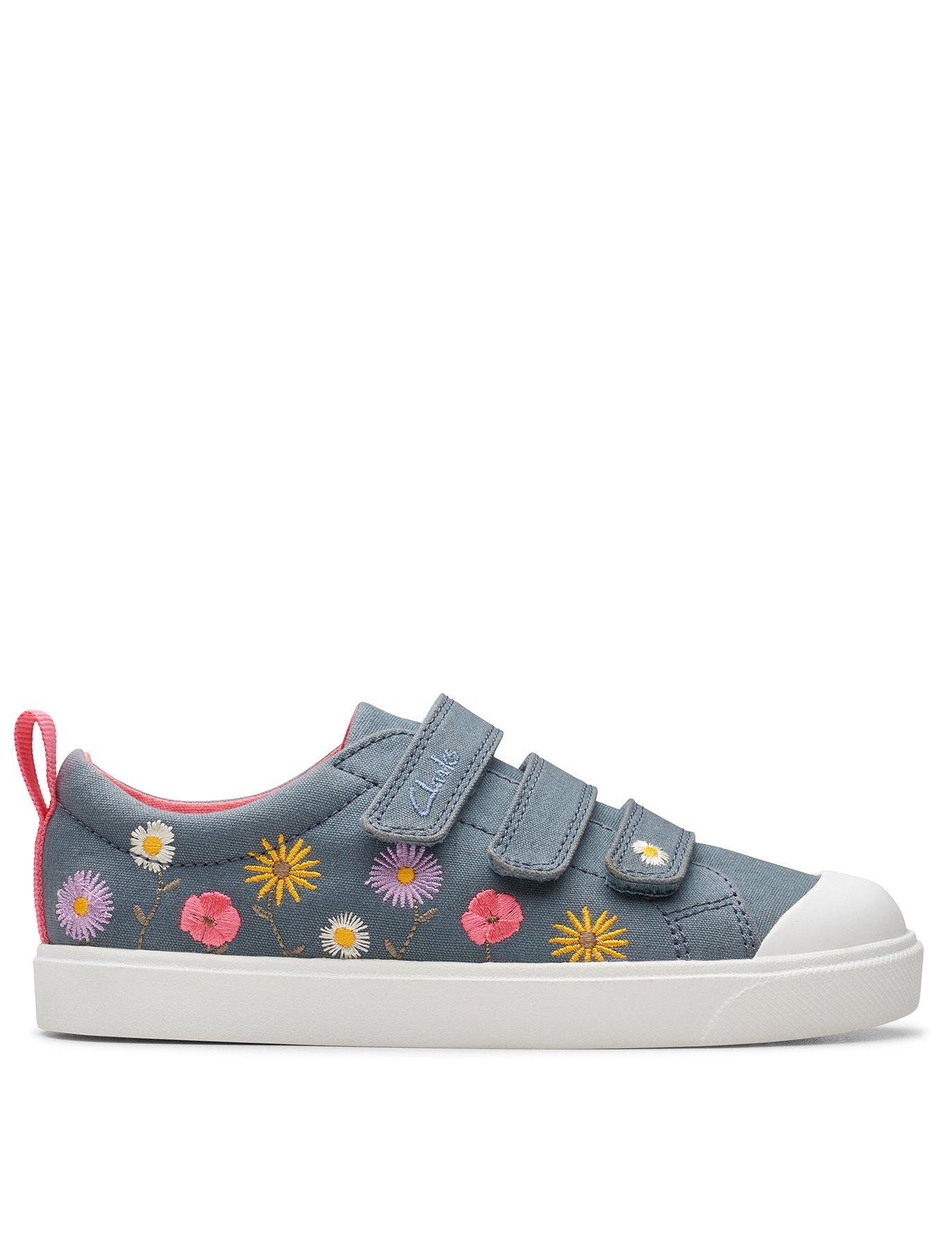 clarks-clarks-kid-city-vibe-canvas-floral-canvas-plimsoll