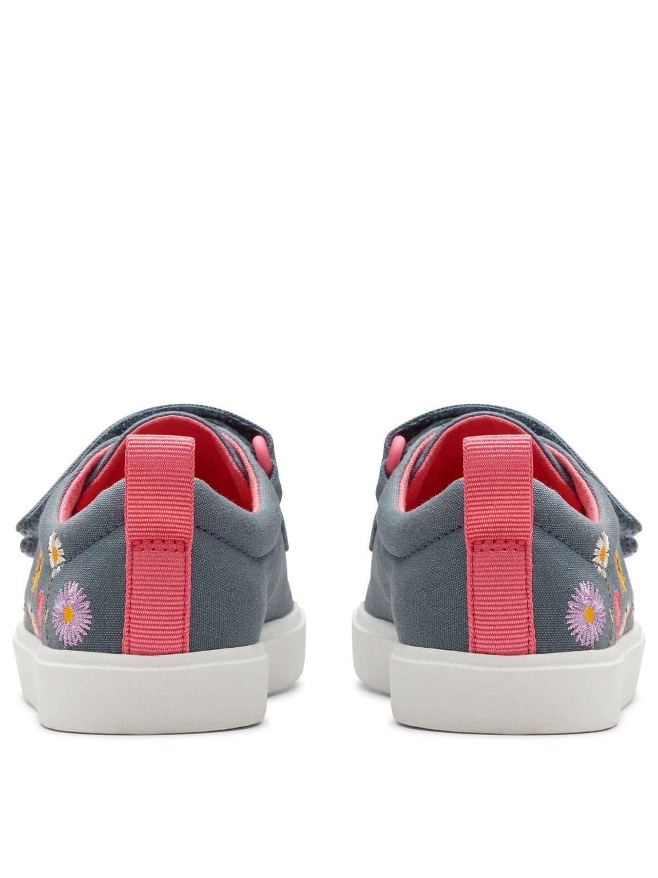 clarks-clarks-kid-city-vibe-canvas-floral-canvas-plimsollback