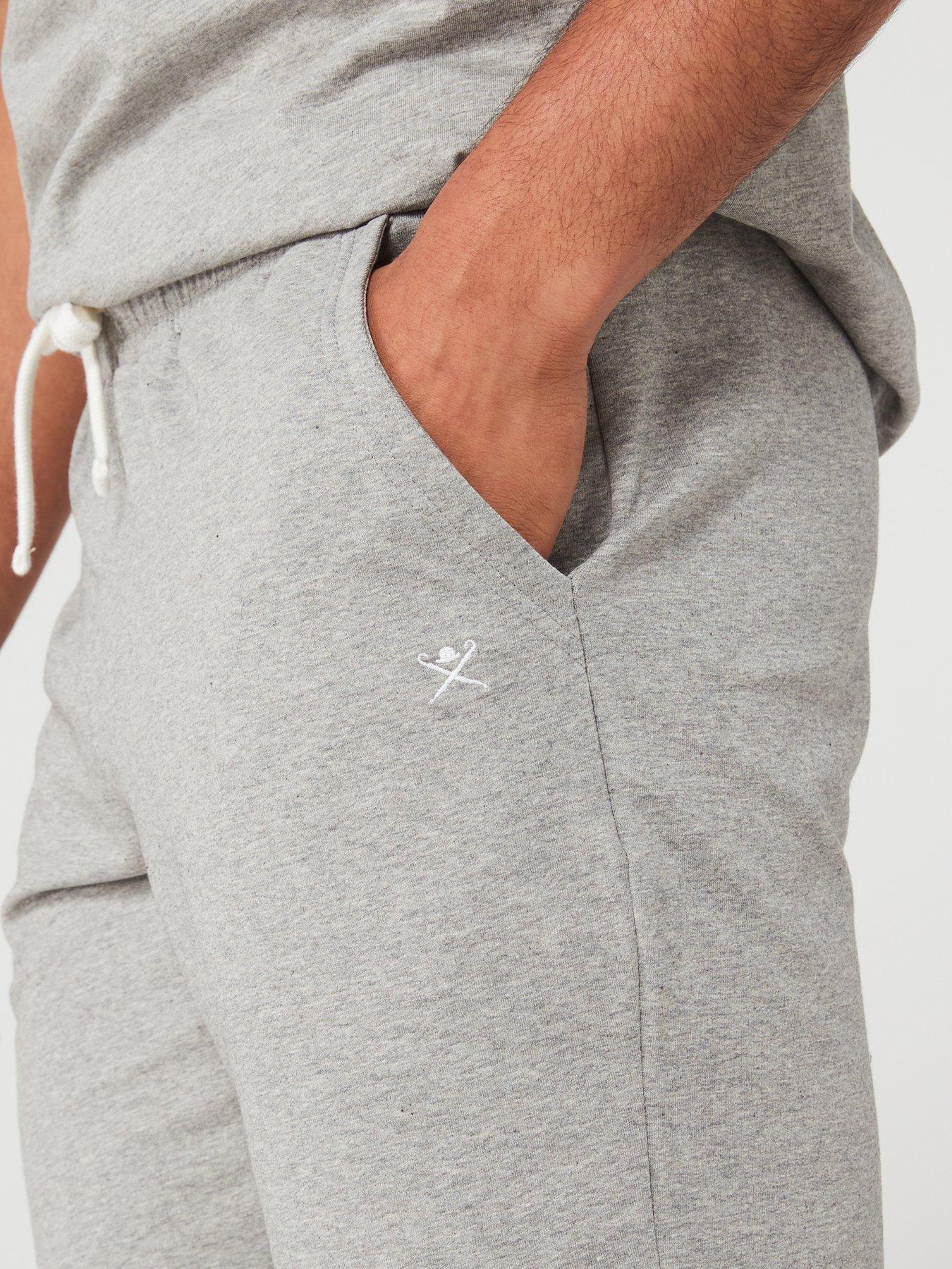 hackett-classic-loungewear-shorts-greyoutfit