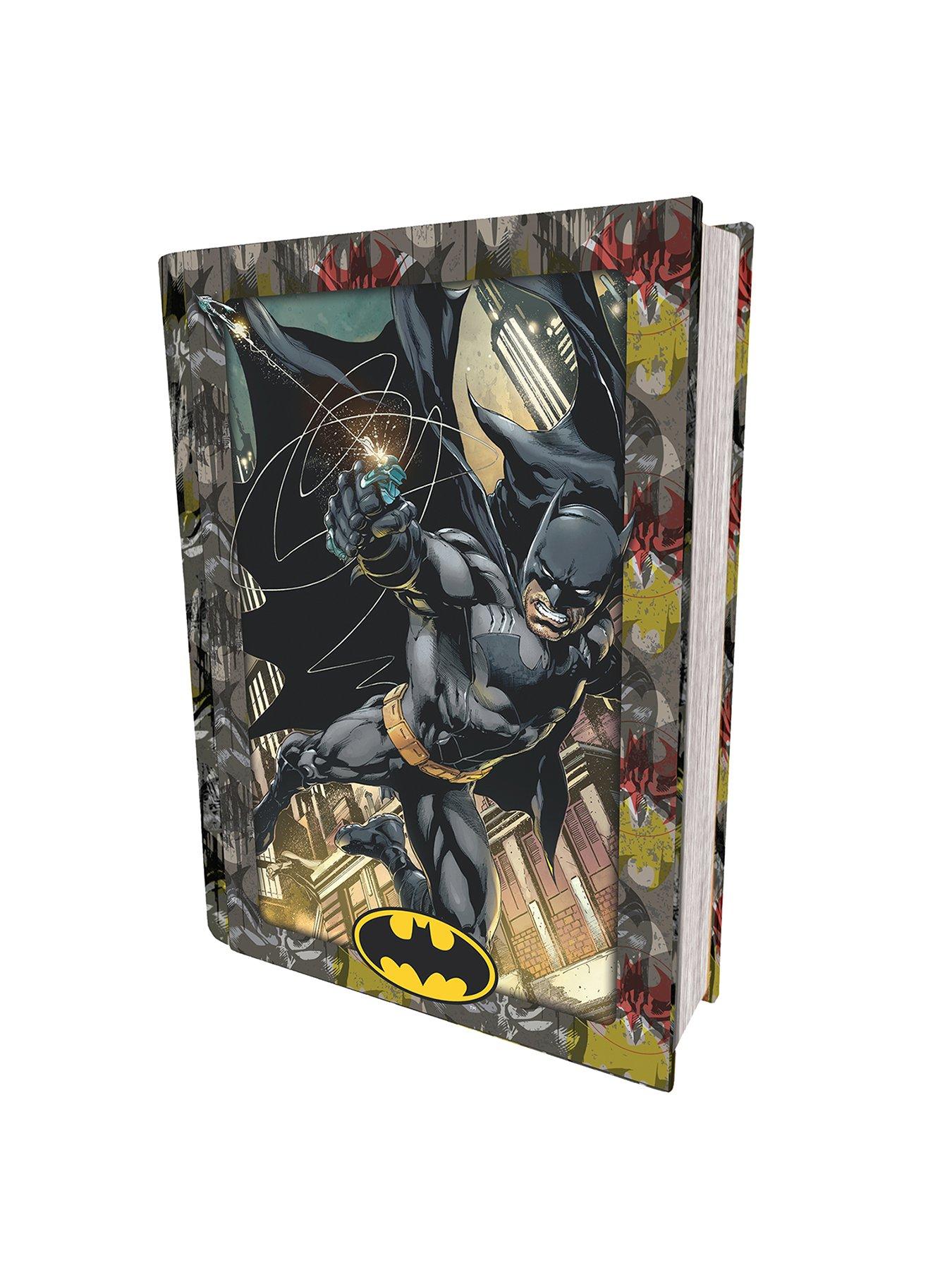 dc-comics-dc-comics-batman-300-pc-puzzle-in-collectible-tinfront