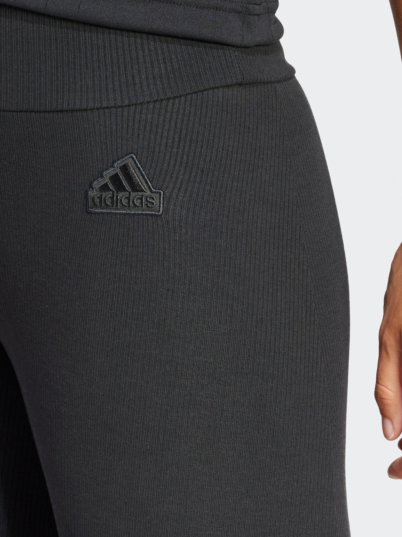 adidas-sportswear-womens-ribbed-leggings-blackoutfit