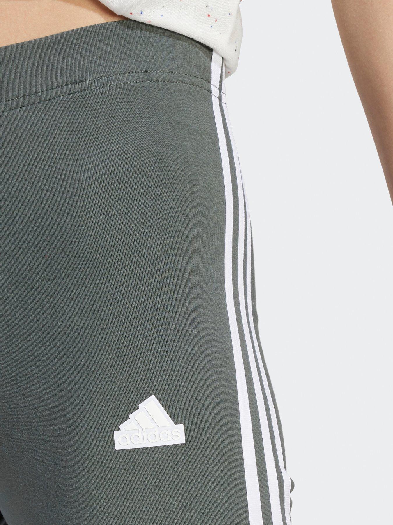 adidas-sportswear-womens-future-icons-leggings-navyoutfit