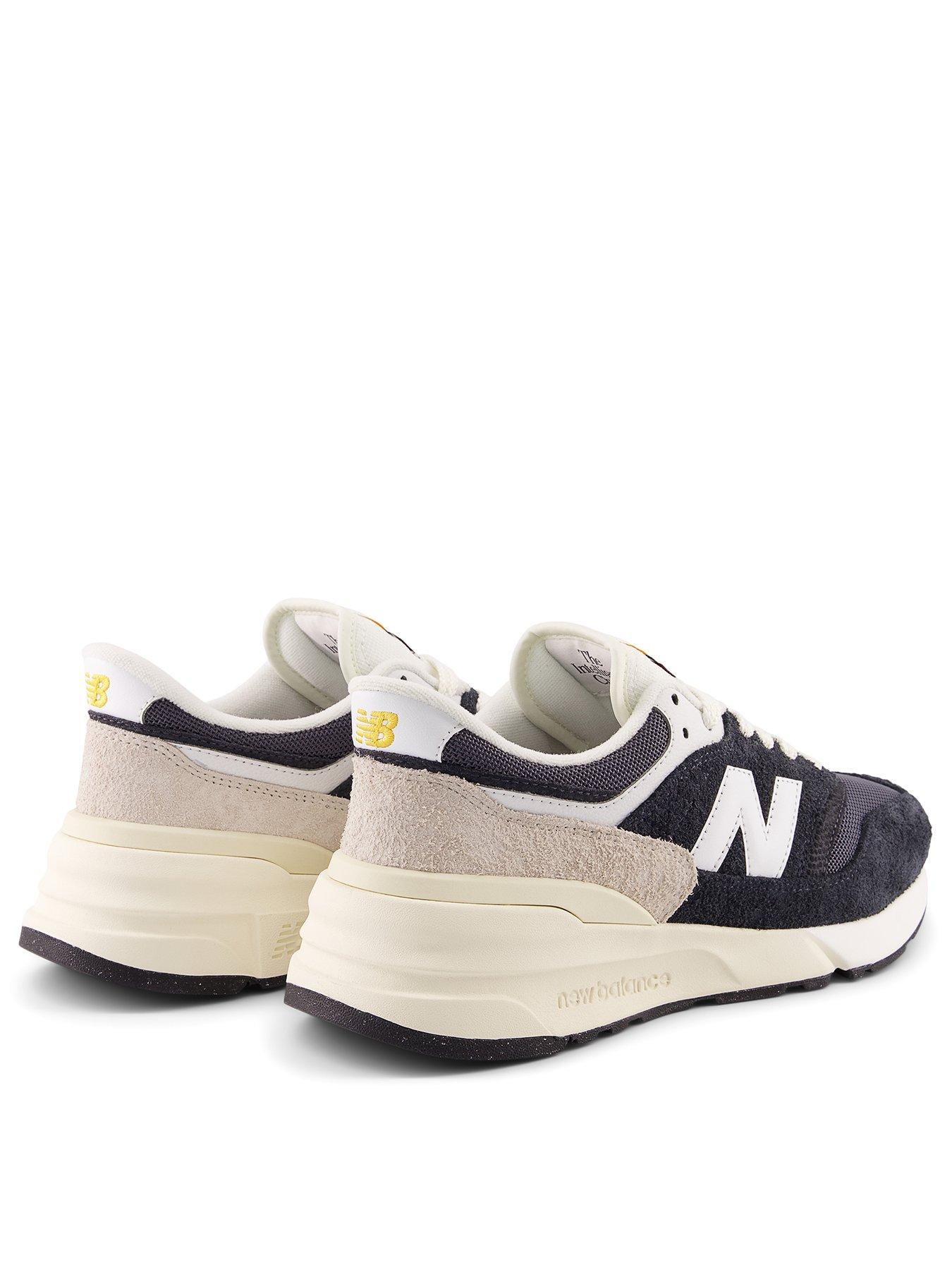 new-balance-womens-997r-trainers-greyback