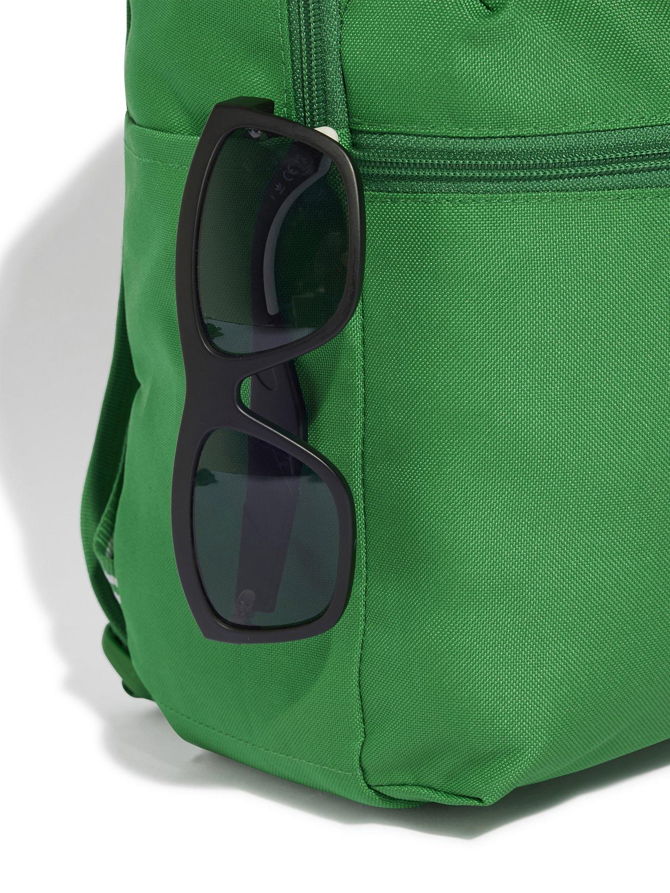 adidas-originals-adicolor-backpack-greendetail