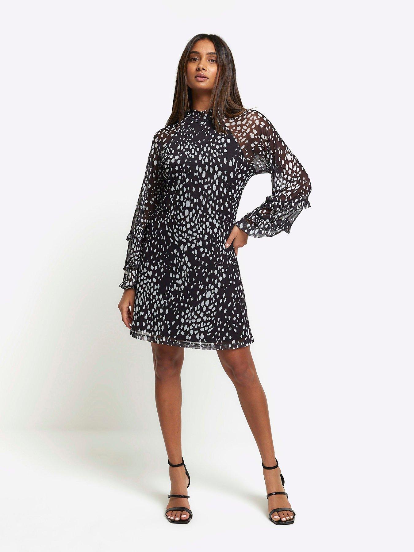 river-island-ruffled-sleeve-dress-blackback