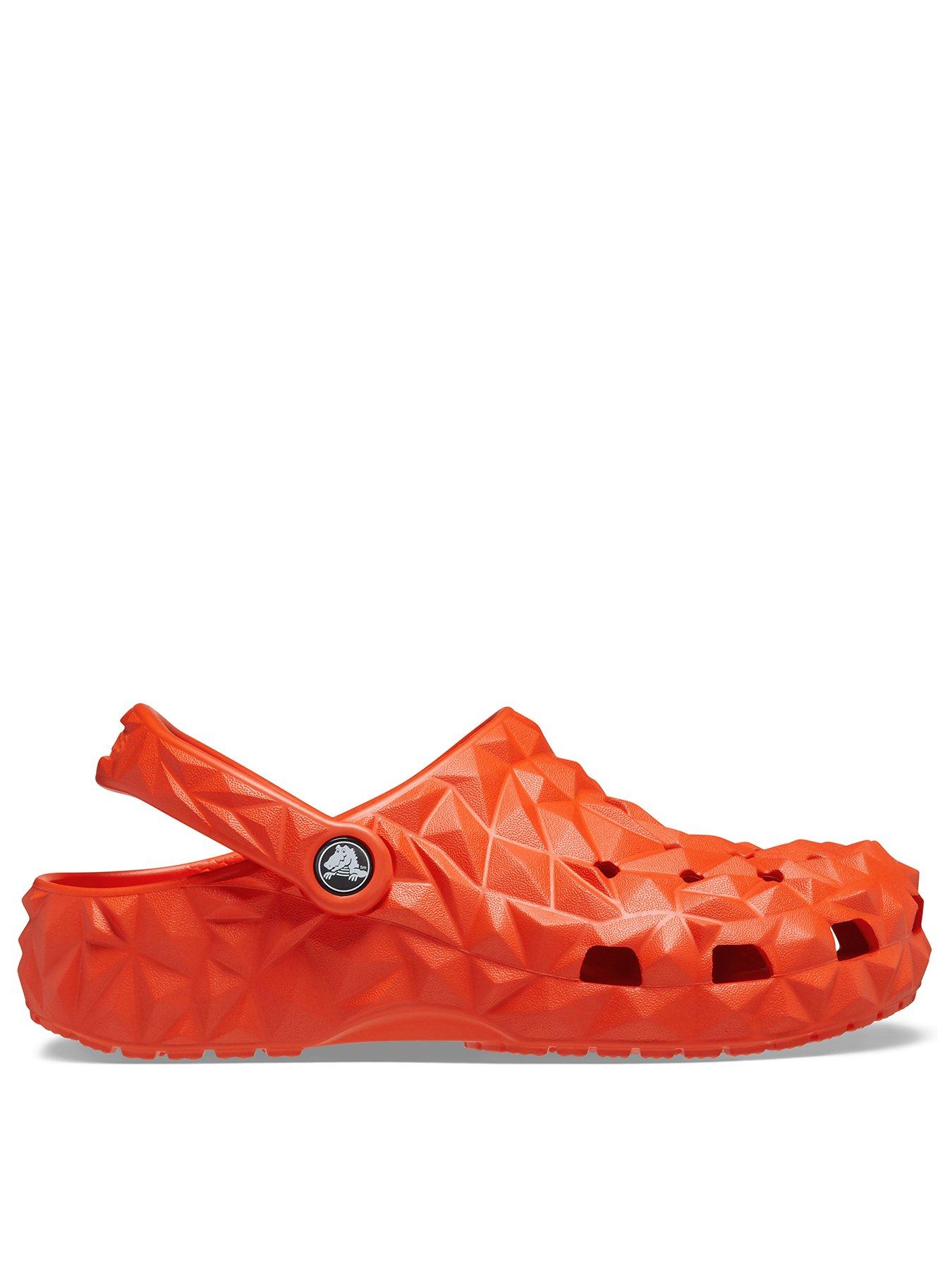 crocs-crocs-classic-geometric-clog-lava-orange