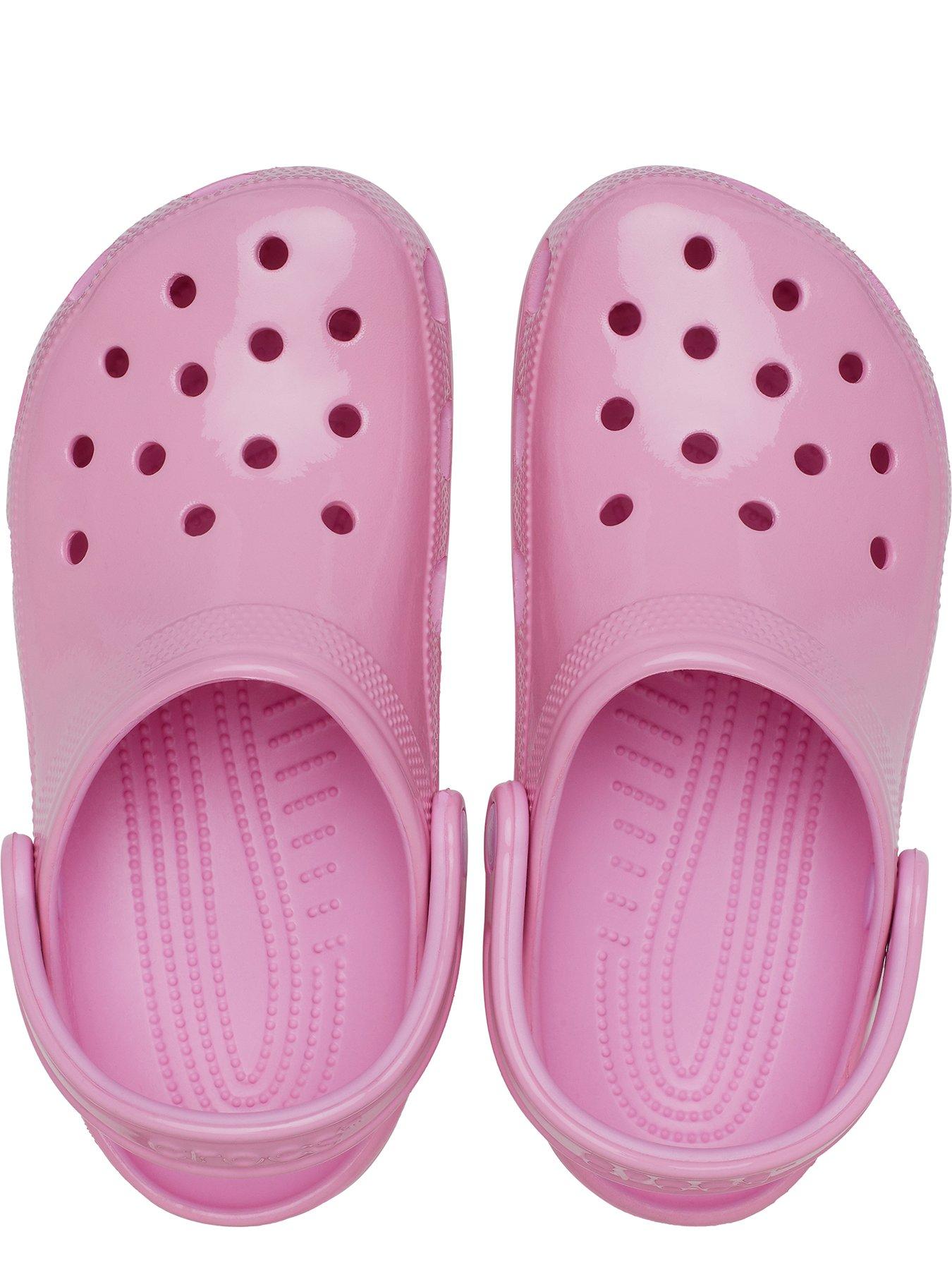 crocs-crocs-classic-high-shine-clog-pink-tweedoutfit