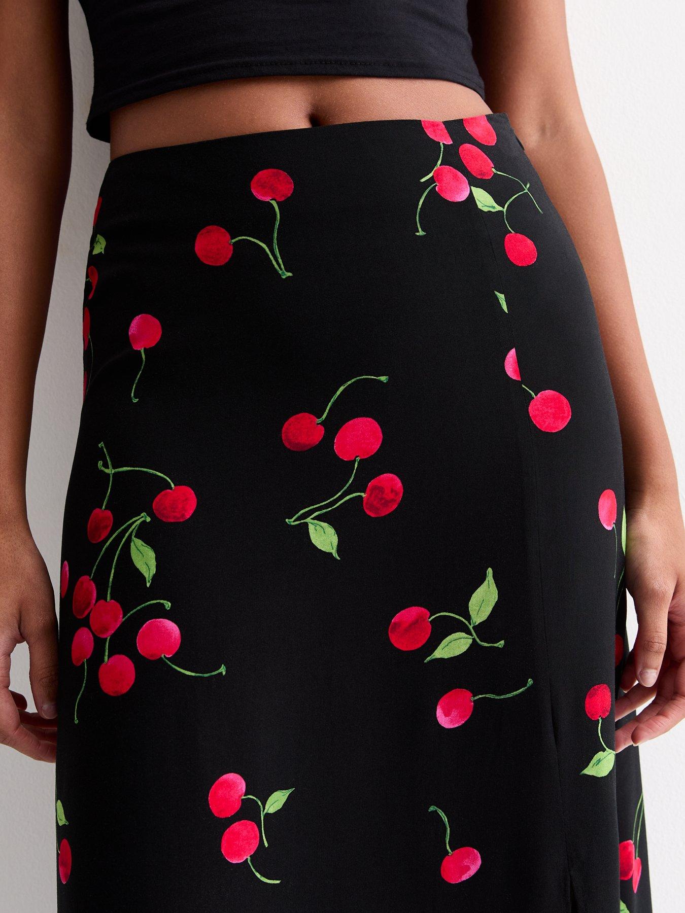 new-look-black-cherry-print-split-hem-midi-skirtdetail