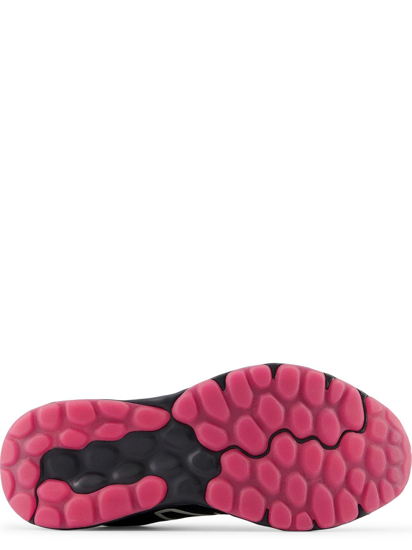 new-balance-womens-running-520v8-blackpinkdetail